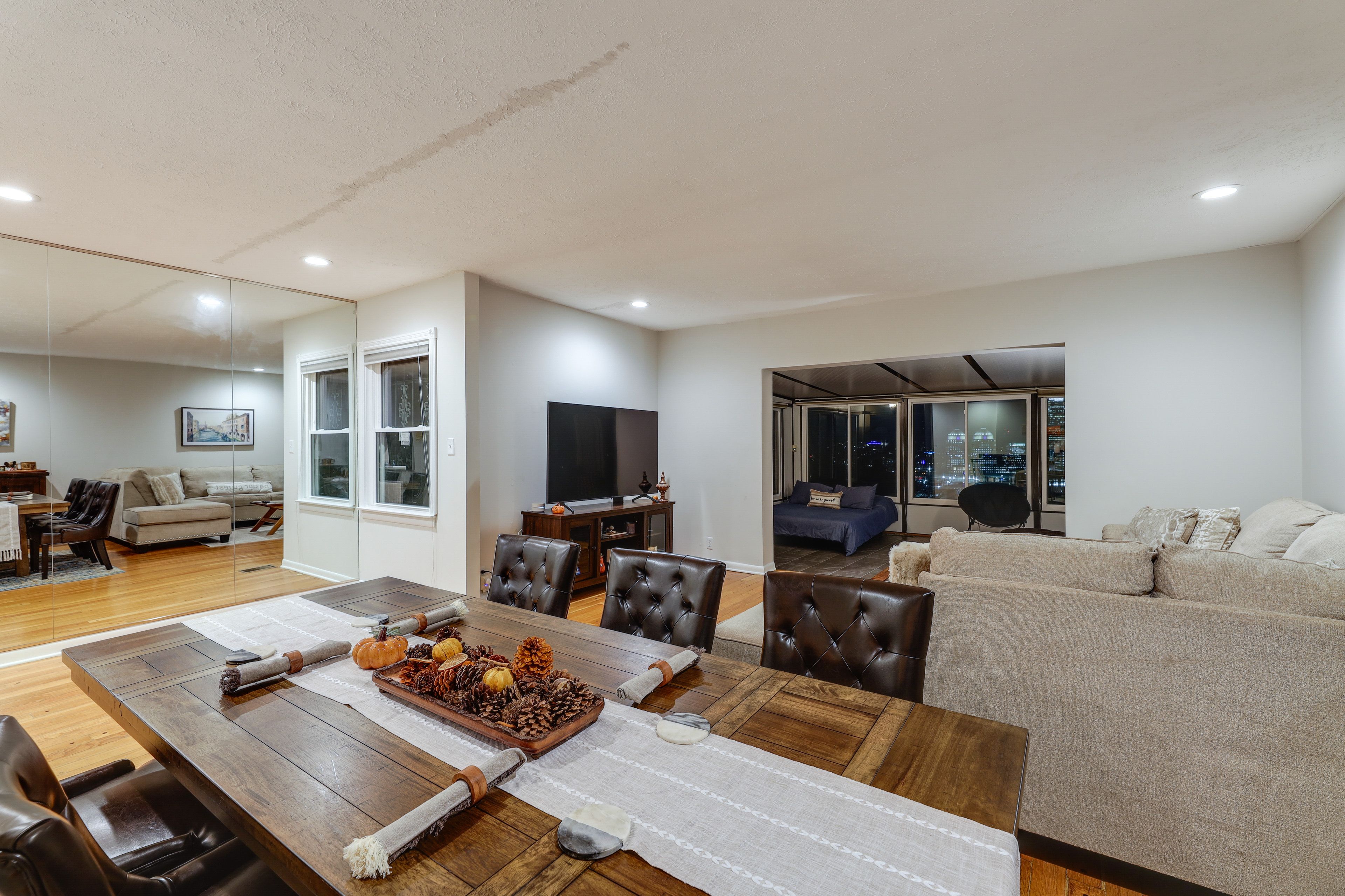 Dining Area | Dishware & Flatware Provided | Trash Bags & Paper Towels Provided