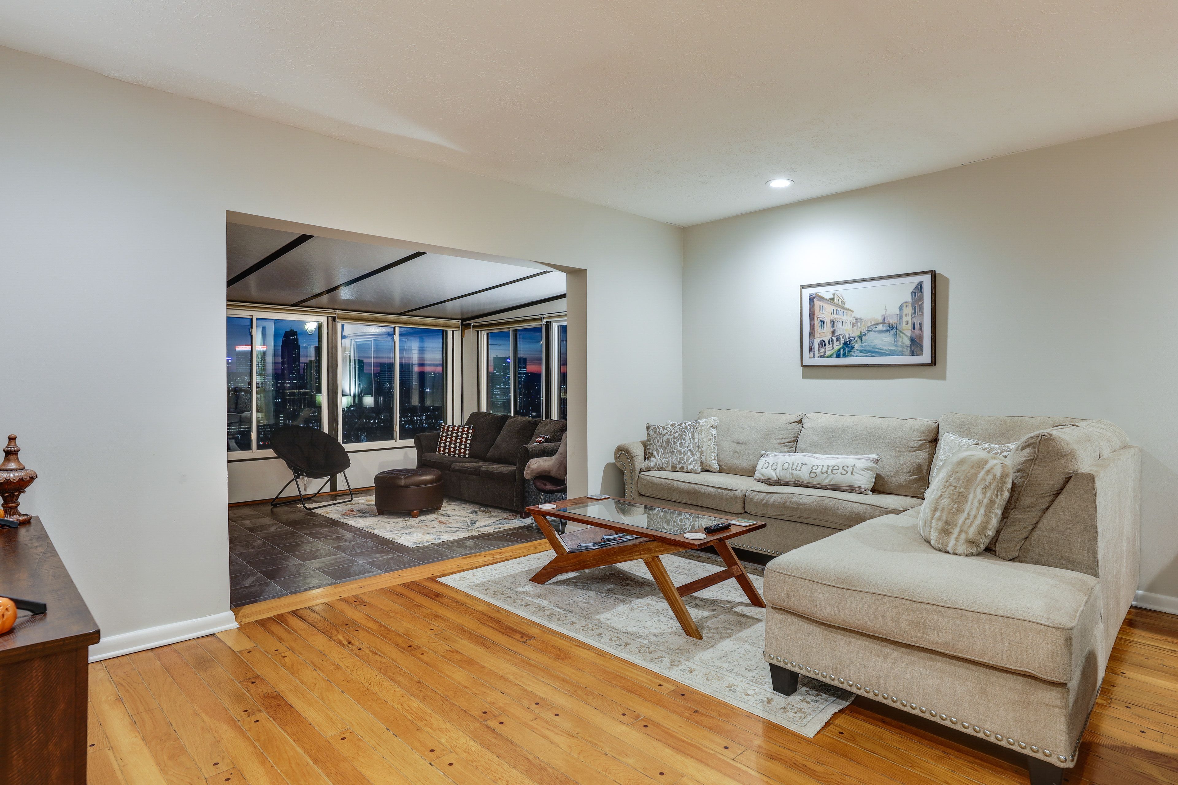 Living Room | Free WiFi | Central A/C & Heating | Smart TVs | 2 Sleeper Sofas