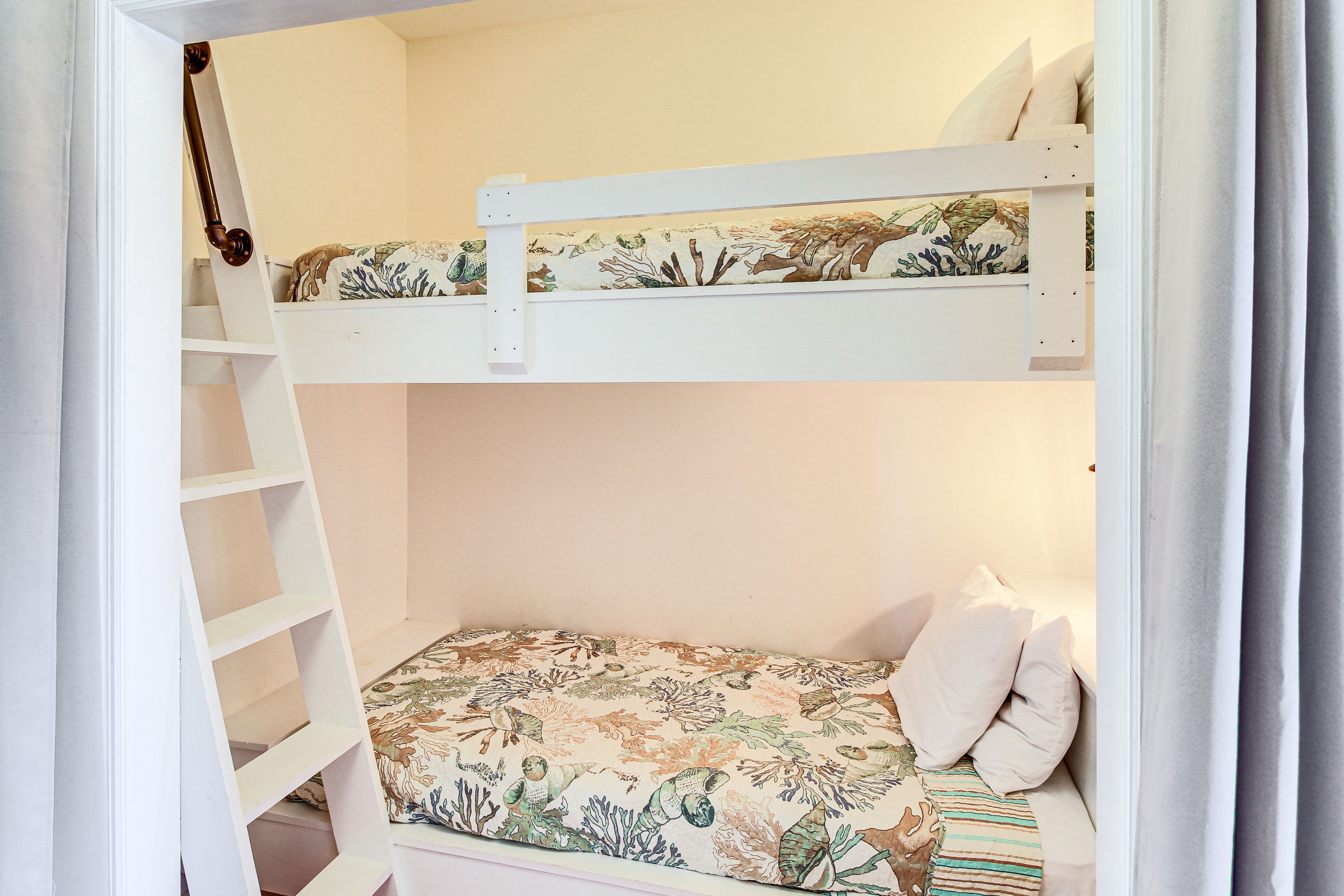 Bedroom 1 | Sleeping Nook | 2nd Floor | Twin Bunk Bed