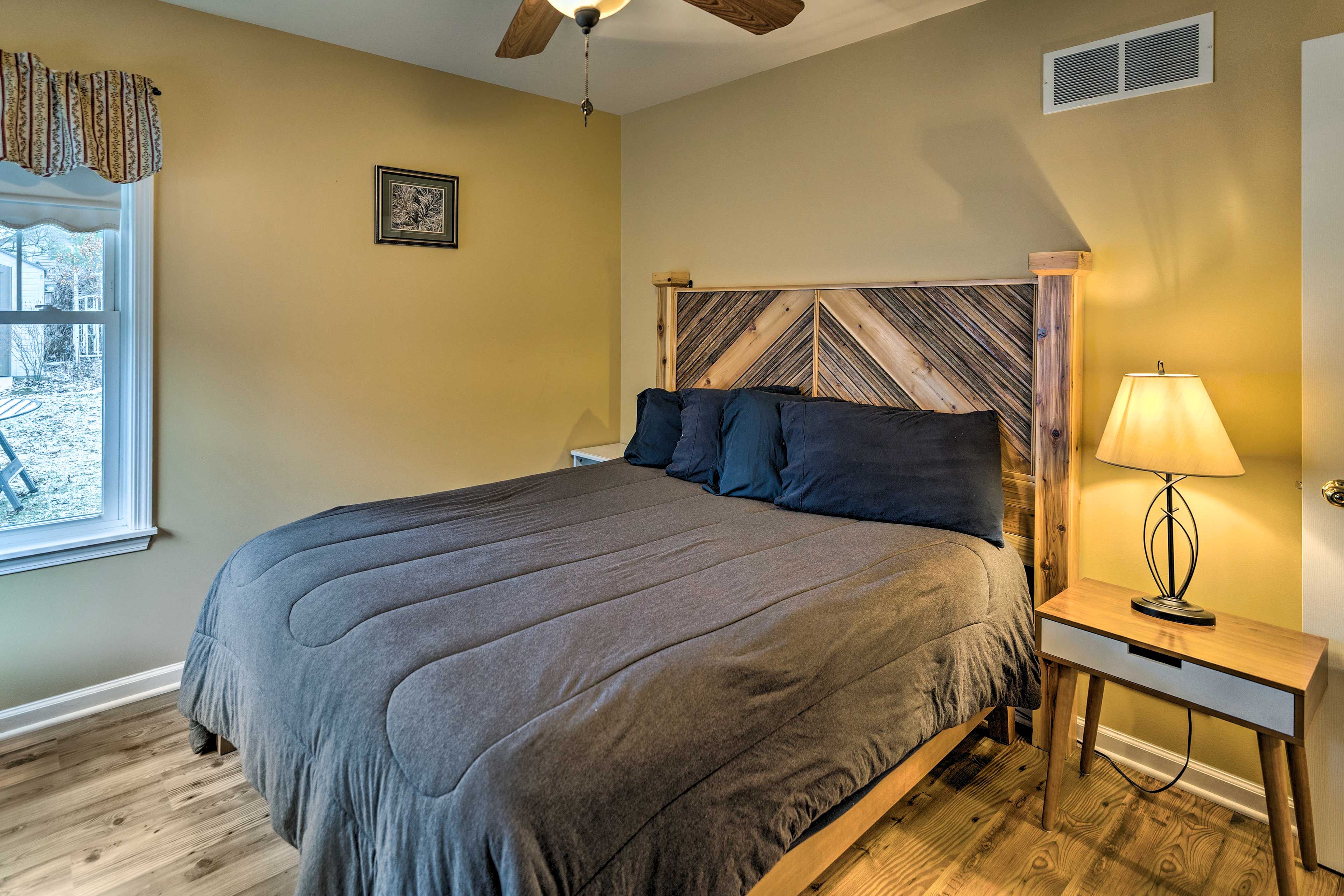 Bedroom 1 | Queen Bed | Linens Provided