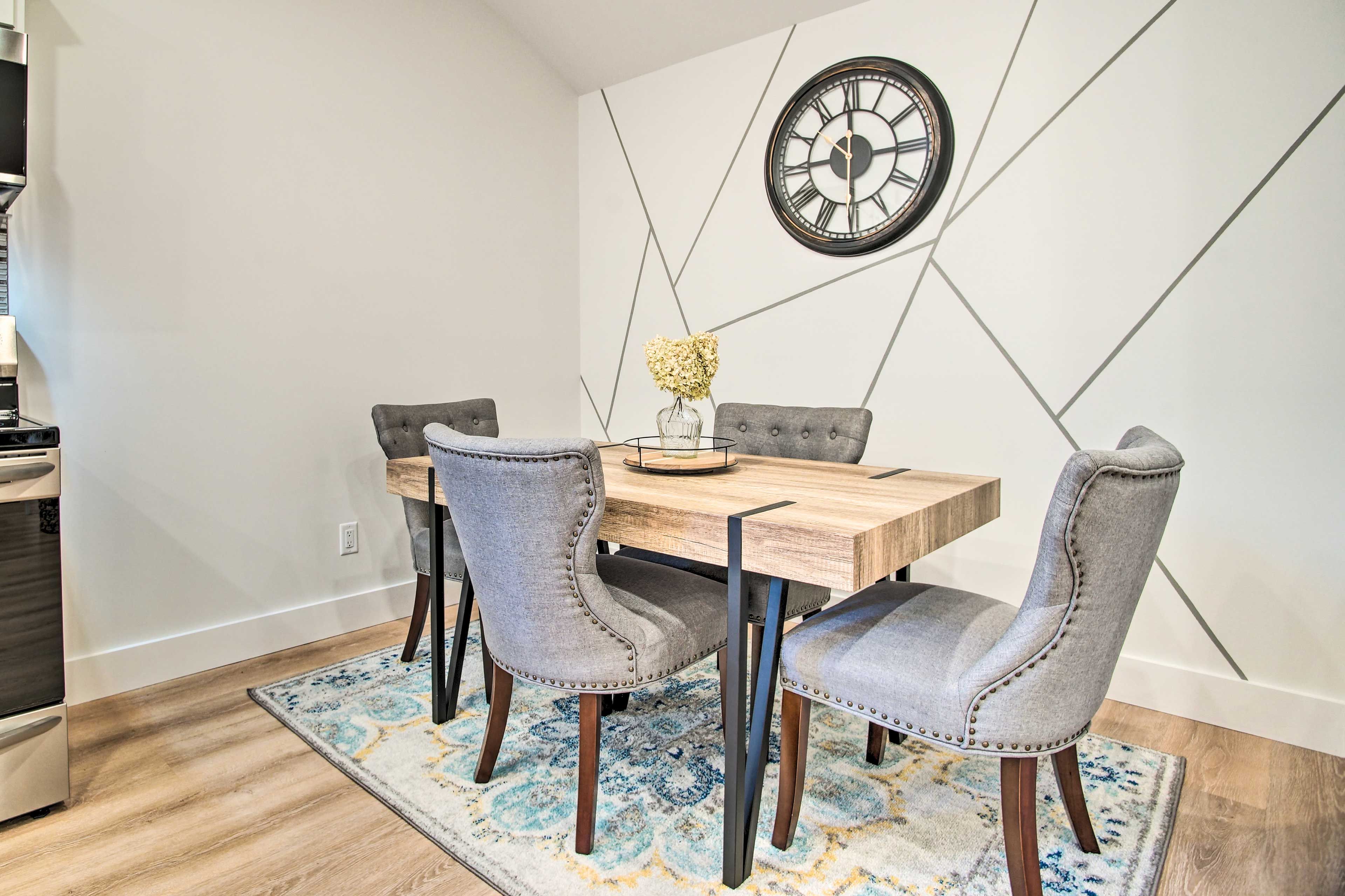 Dining Area | Dishware & Flatware
