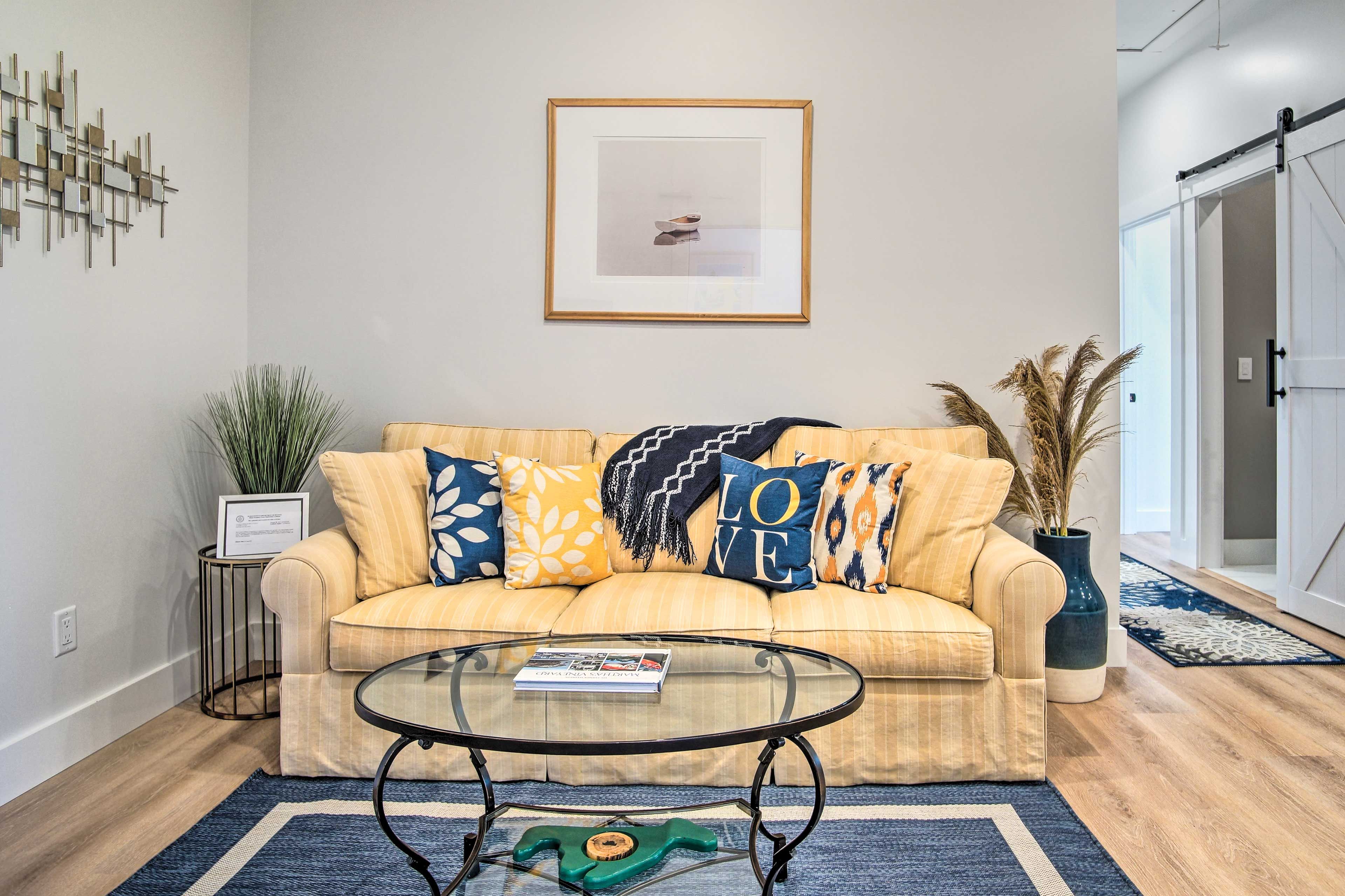 Living Room | Smart TV | Electric Fireplace | Books