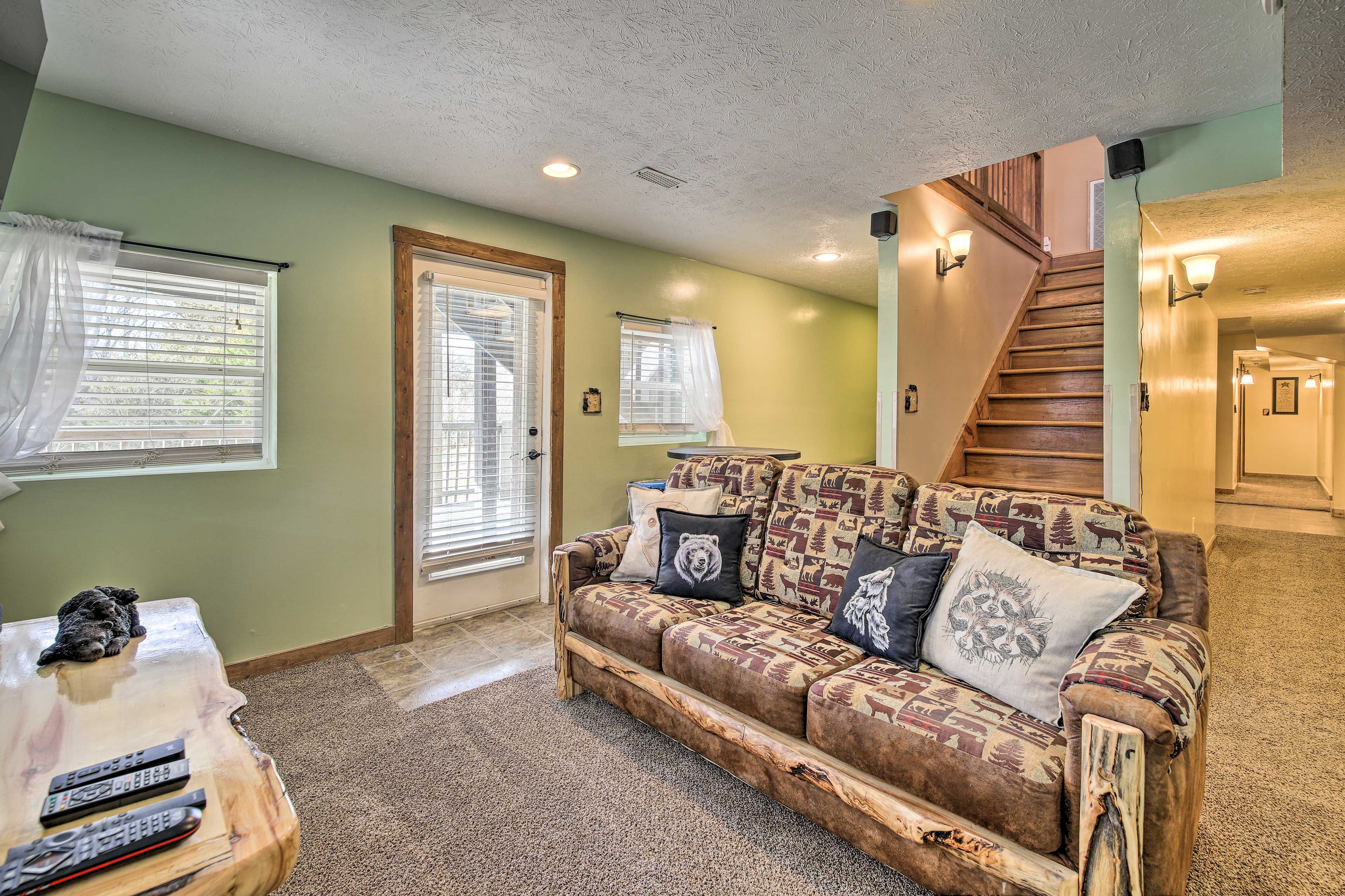 Lower Living Area | Queen Sleeper Sofa | Skee-Ball | Smart TV