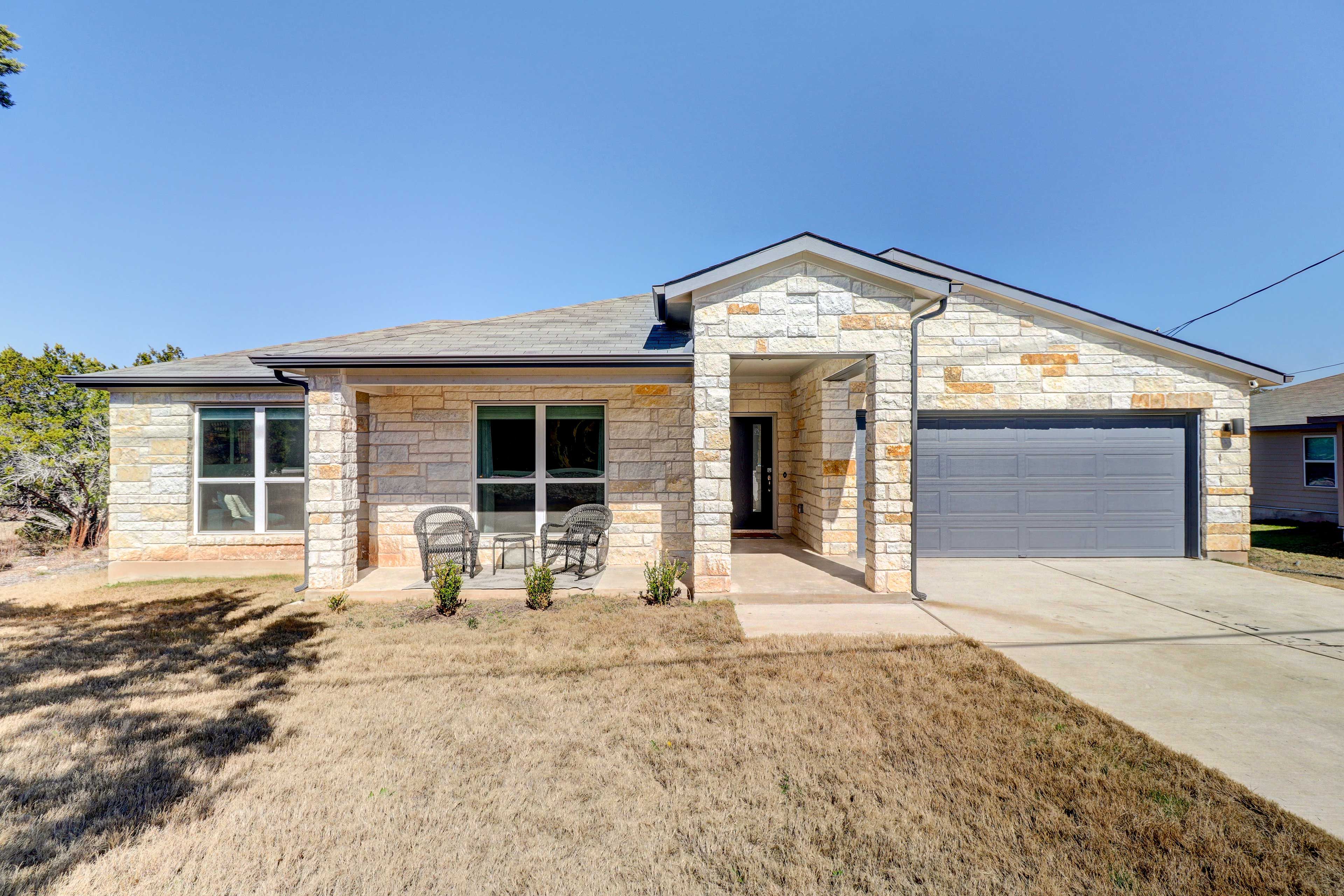 Front Entry | Keyless Entry | 1 External Security Camera (Facing Driveway)