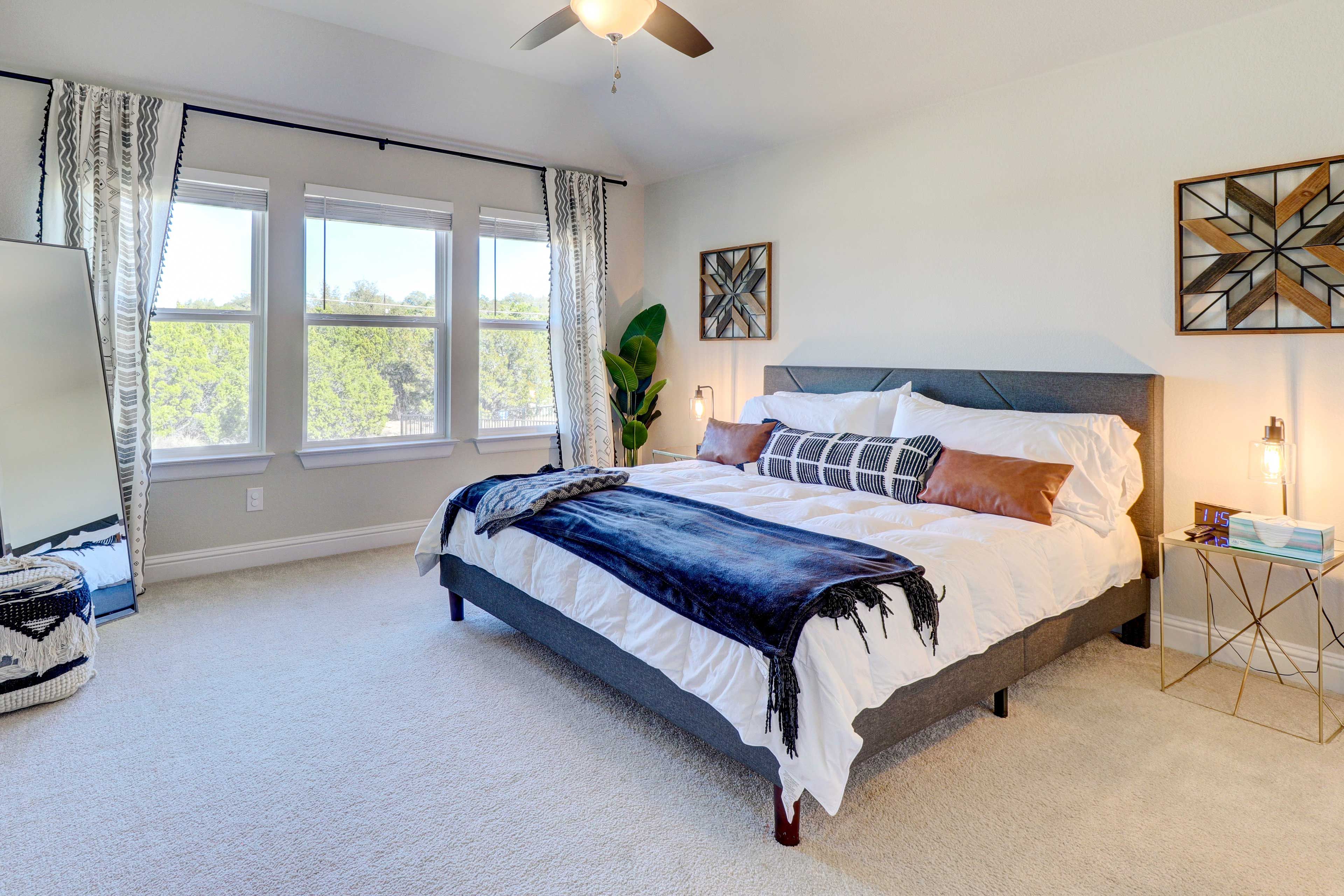 Bedroom 1 | King Bed | Linens Provided | En-Suite Bathroom