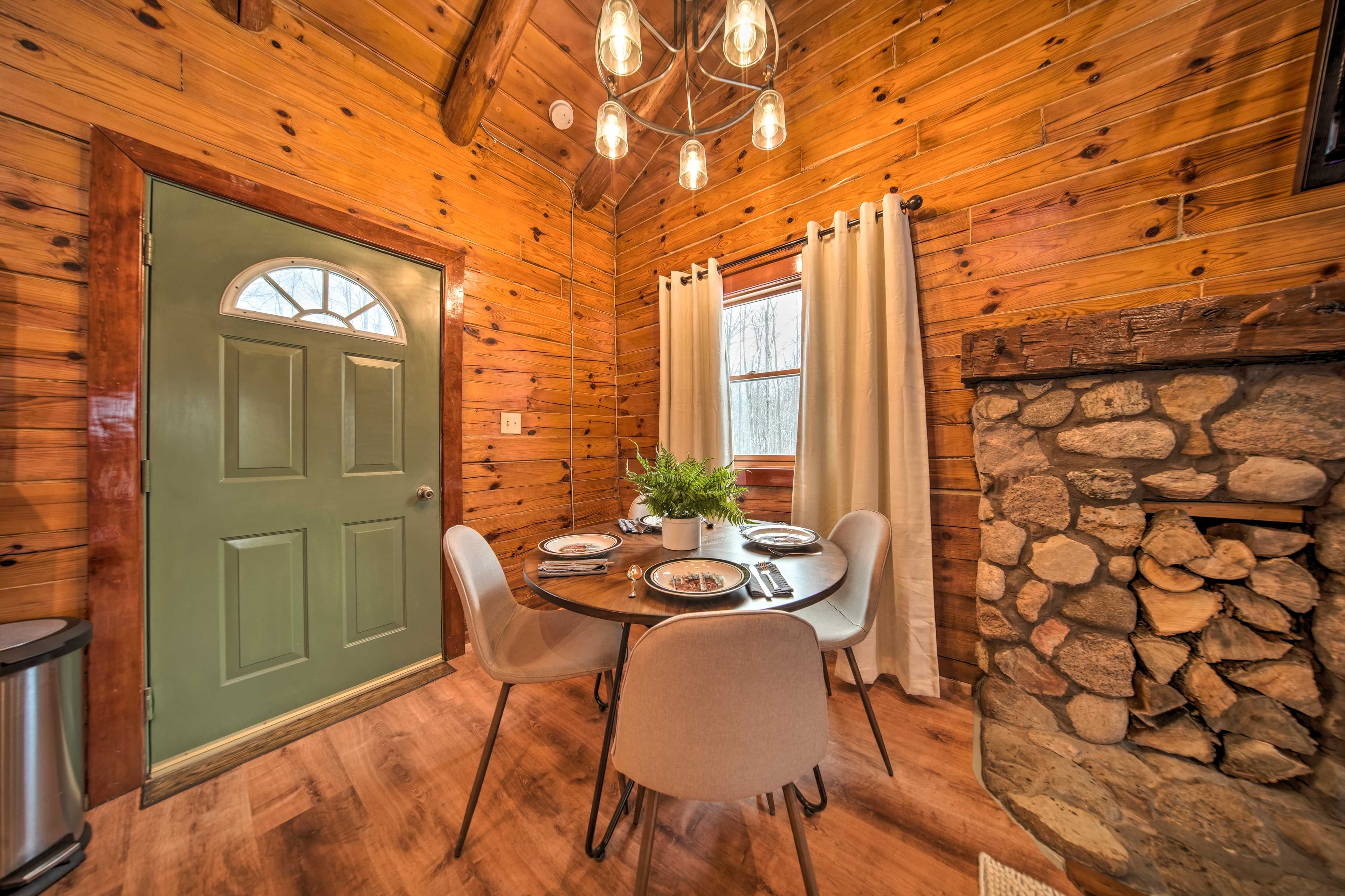 Dining Area | Dishware & Flatware Provided | 1st Floor