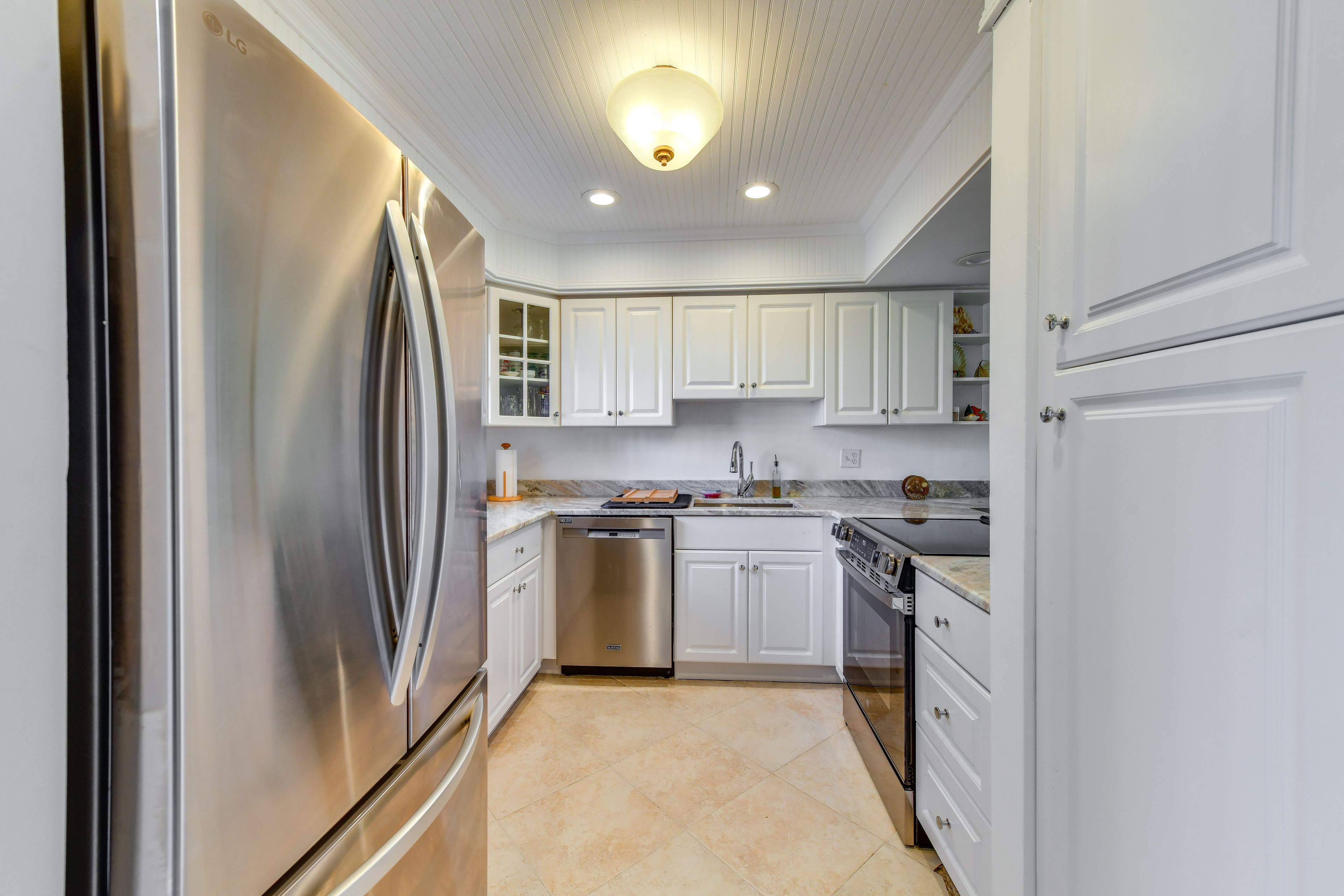 Kitchen | Keurig | Blender | Toaster