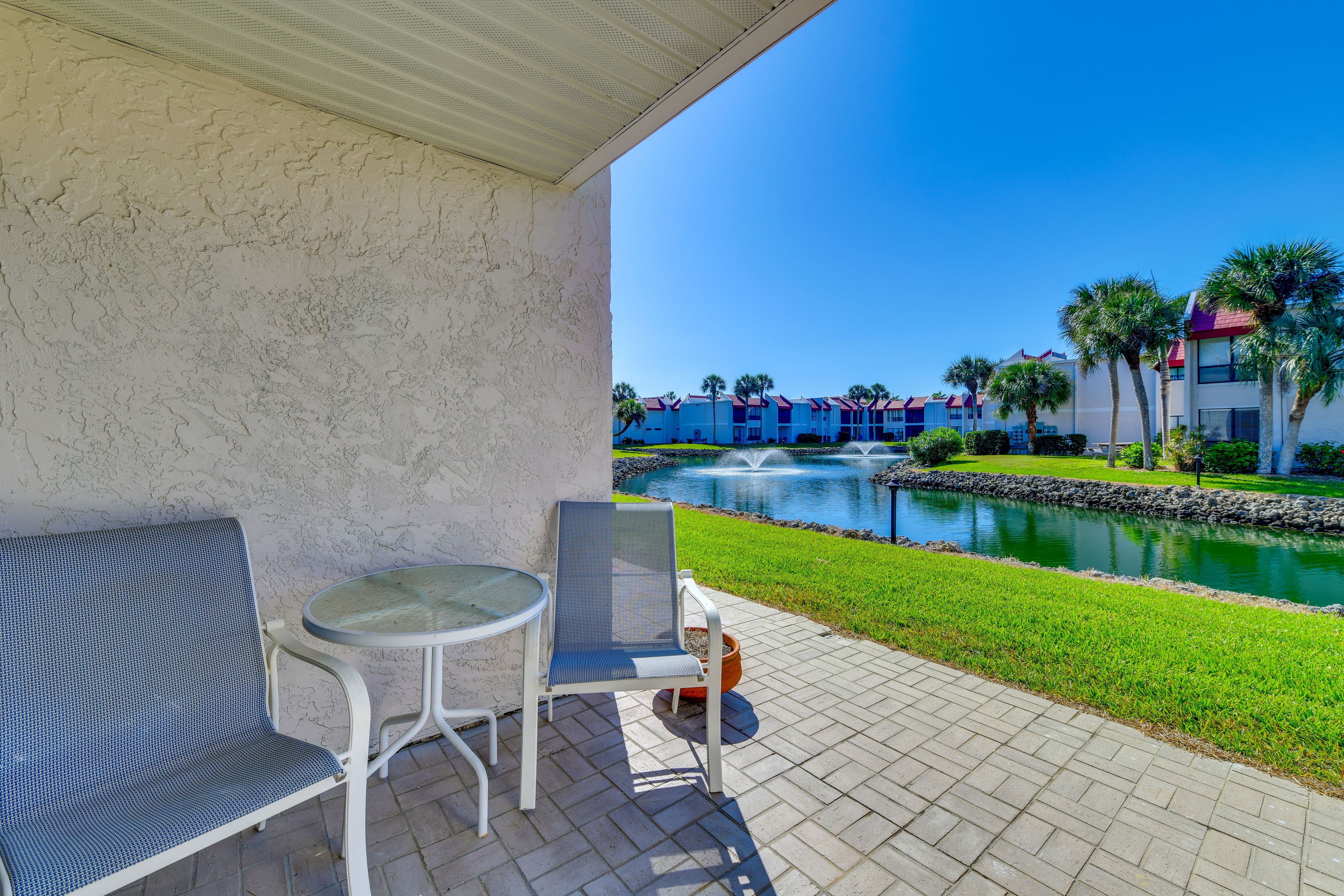 Bradenton Beach Vacation Rental | 2BR | 2BA | 1080 Sq Ft | 1 Exterior Stair