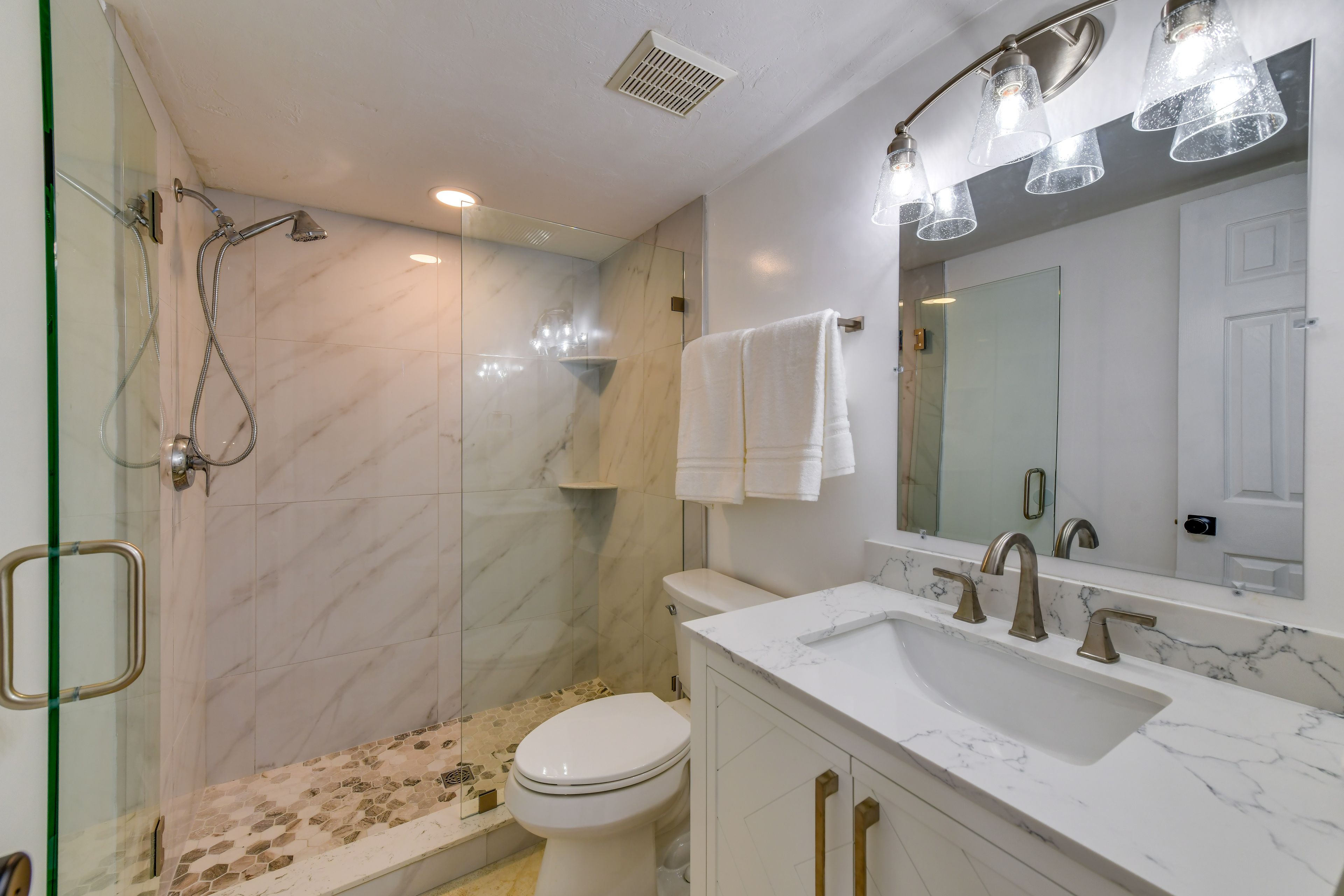 En-Suite Bathroom | Hair Dryer