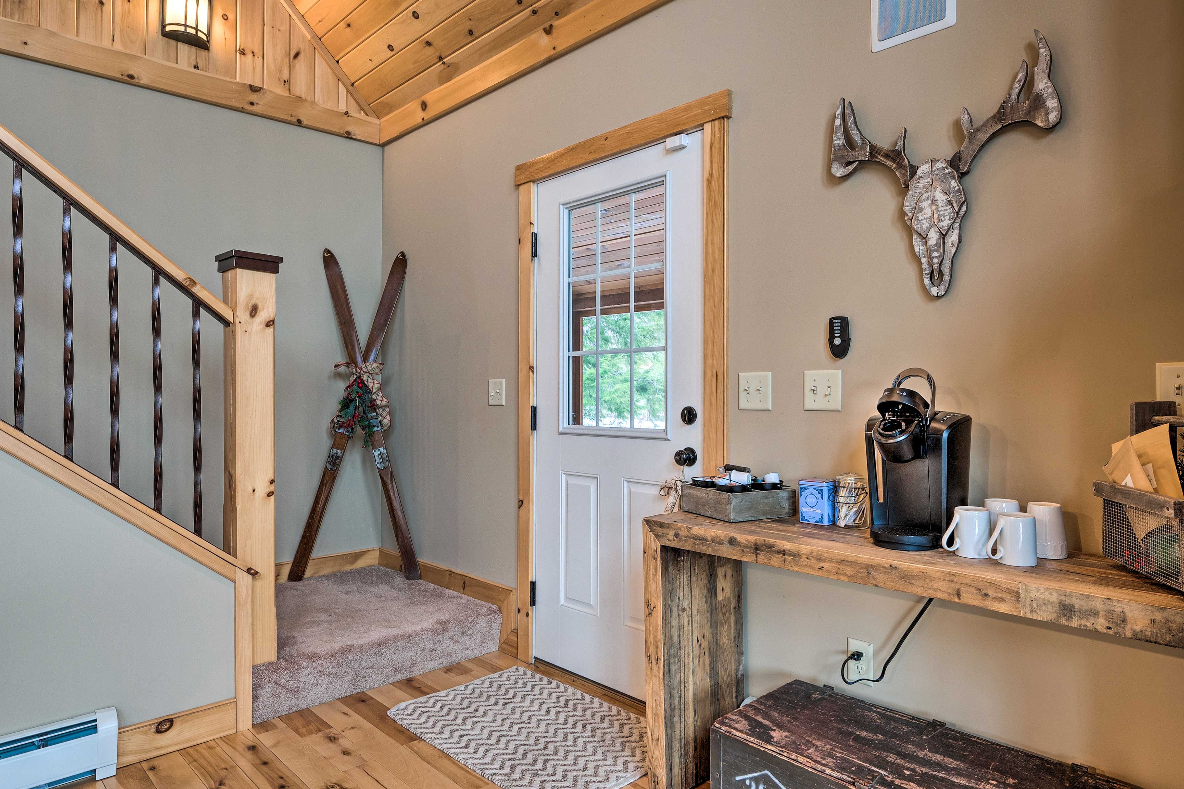 Interior Entrance | Gas Fireplace | Smart TV w/ DirecTV