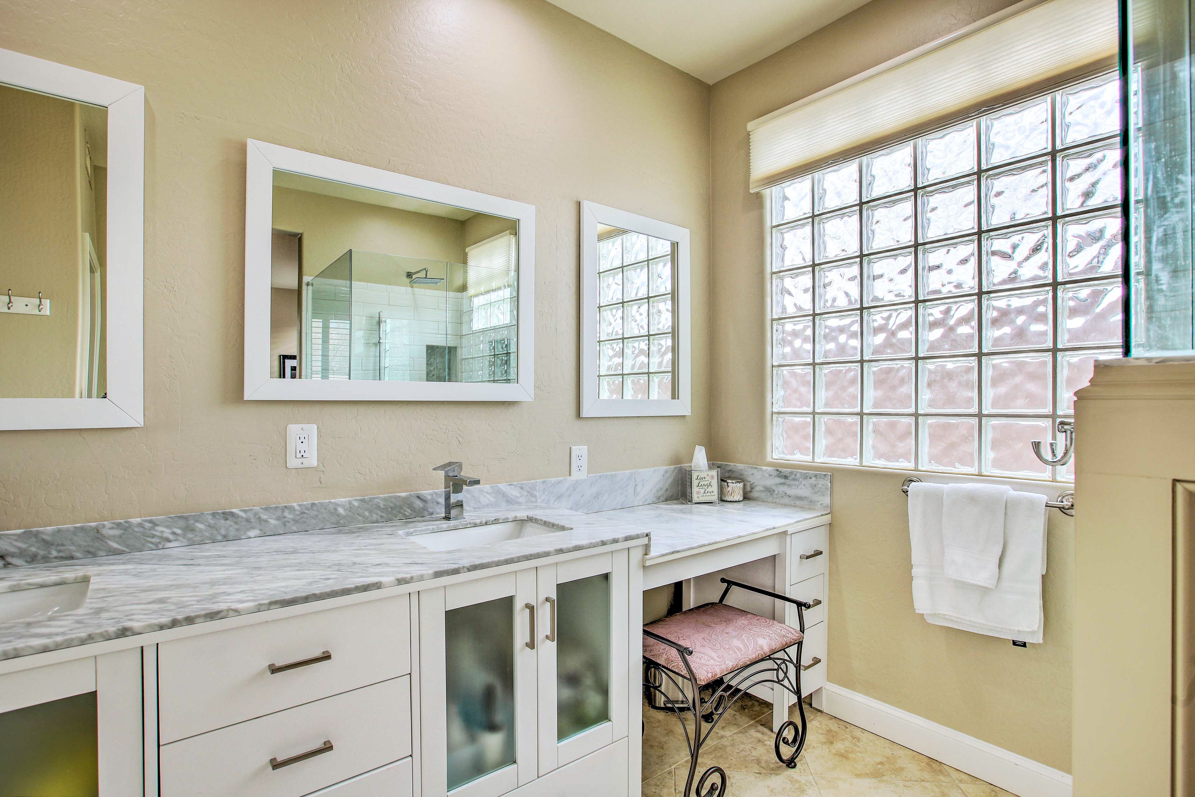 Full Bathroom | Walk-In Shower | Complimentary Toiletries | Towels Provided