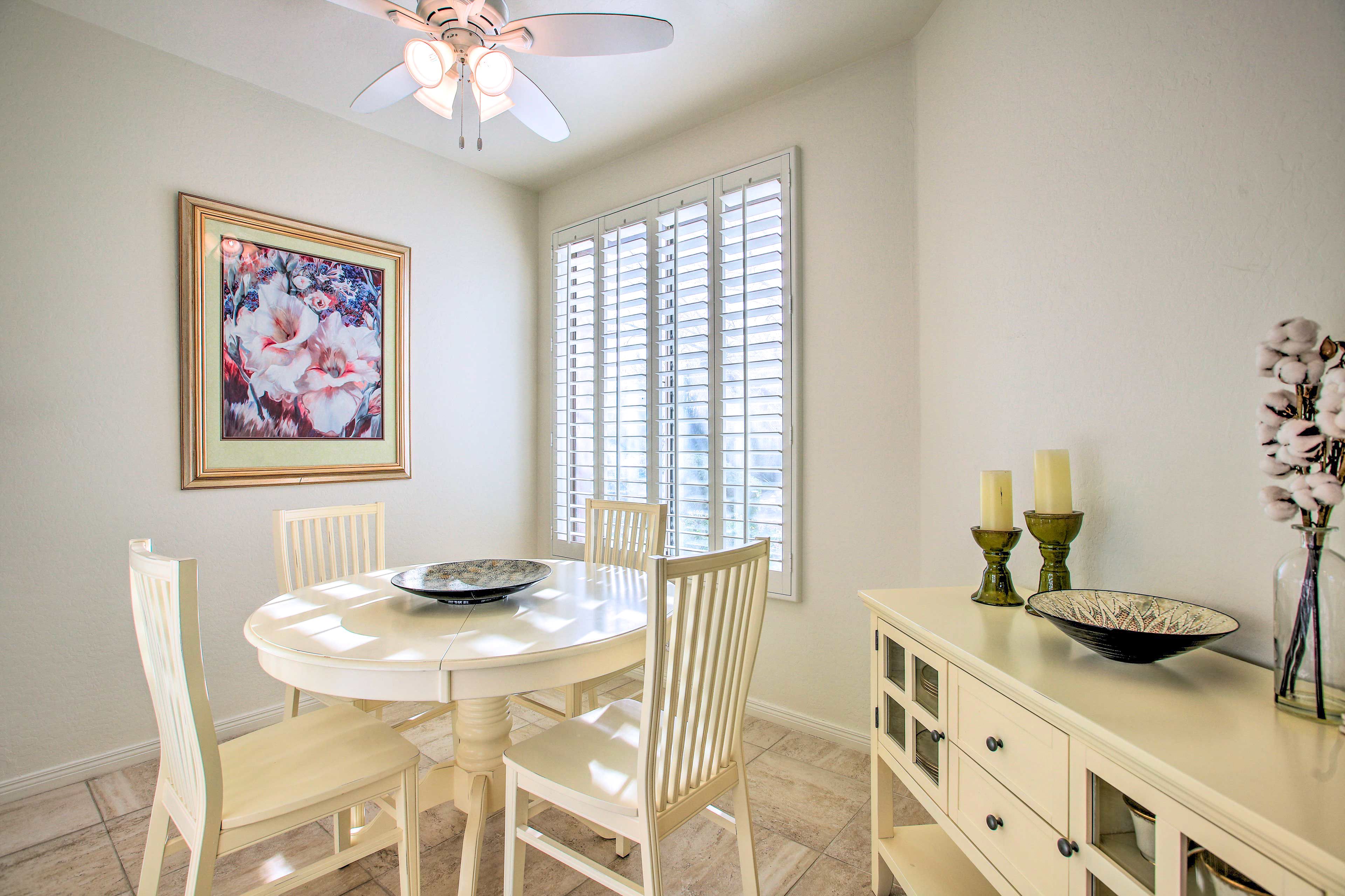 Dining Area | Dining Table | Dishware/Flatware