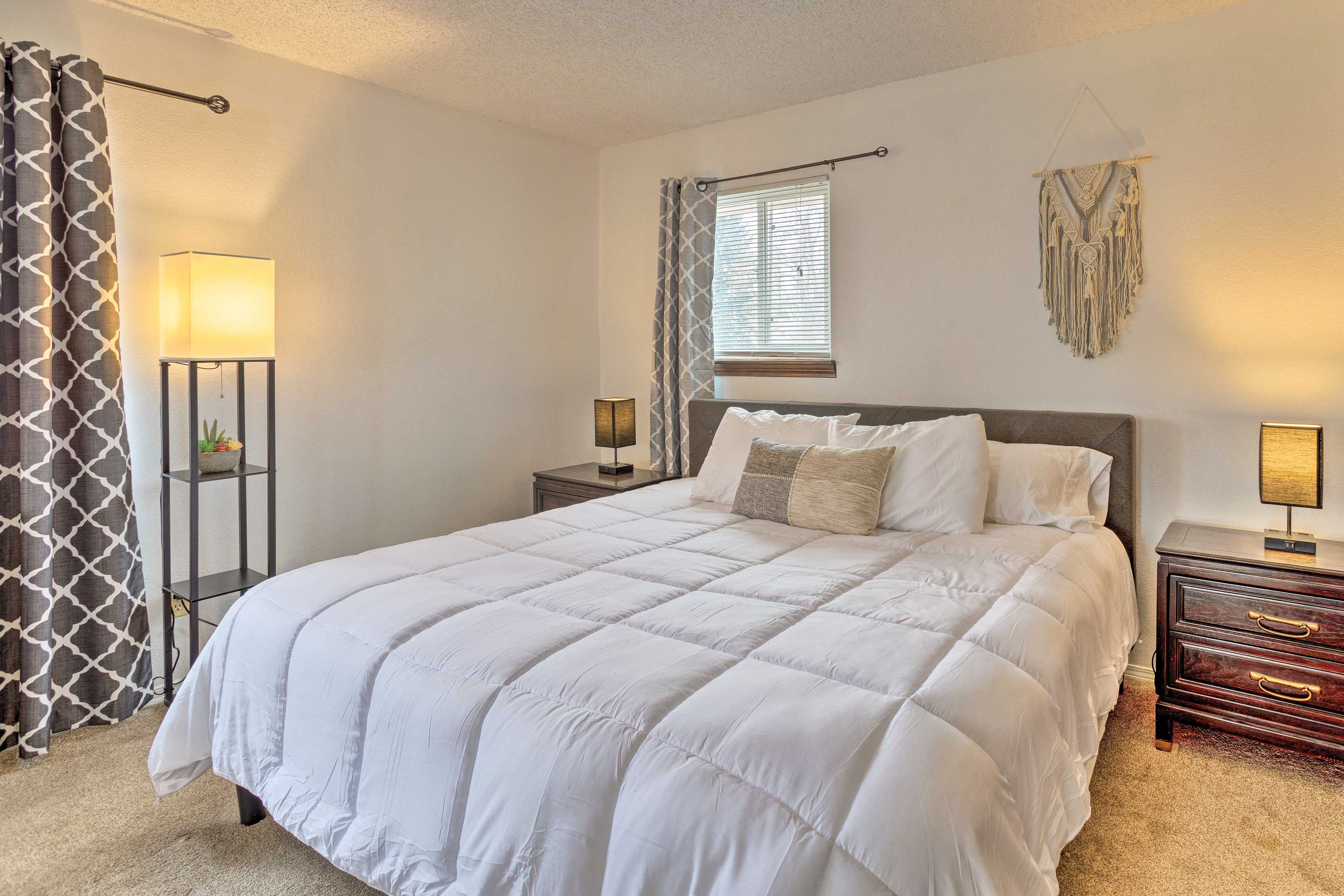 Bedroom 1 | King Bed | Linens & Towels | Smart TV | Full En-Suite Bathroom