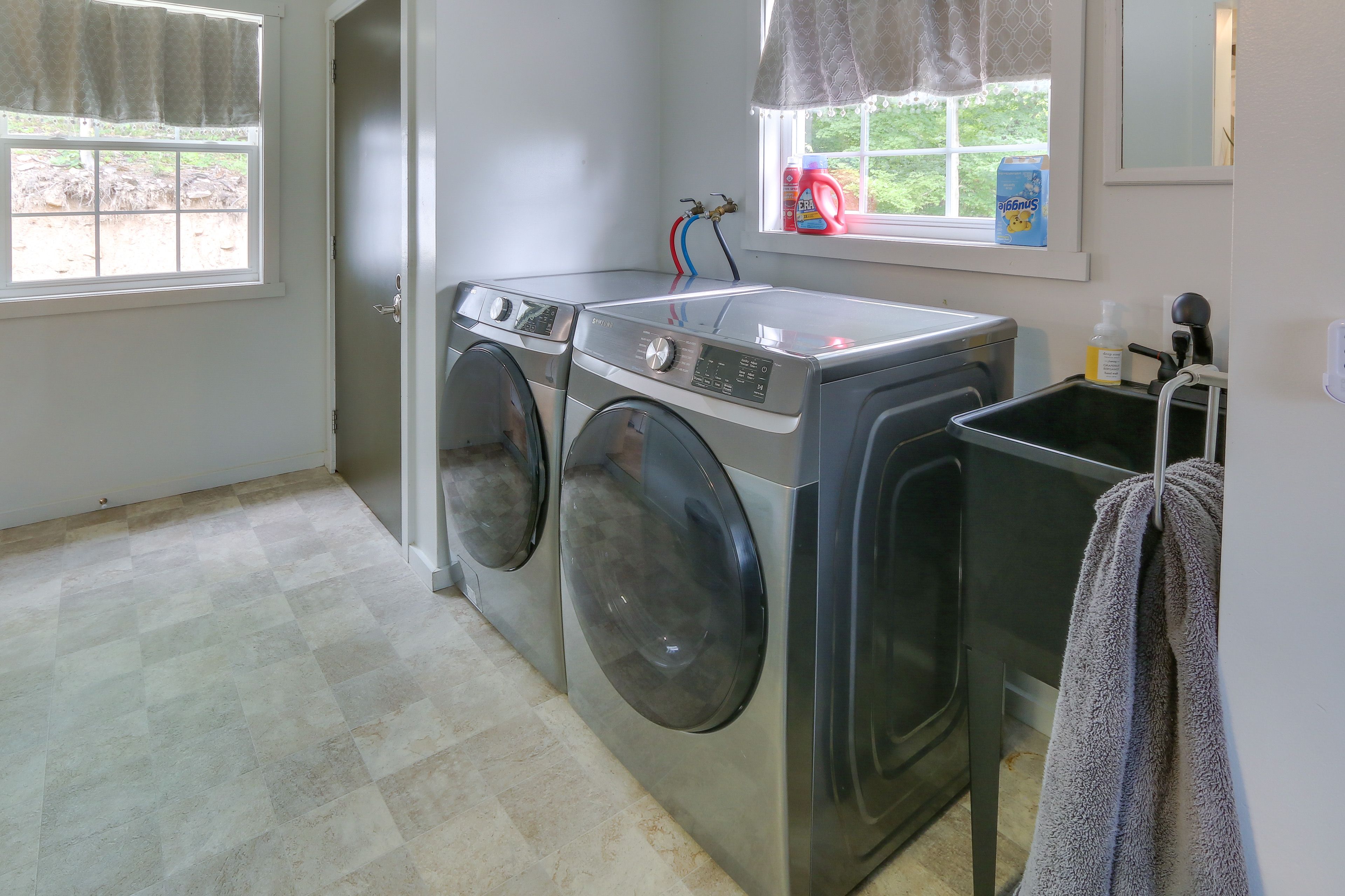 Washer & Dryer
