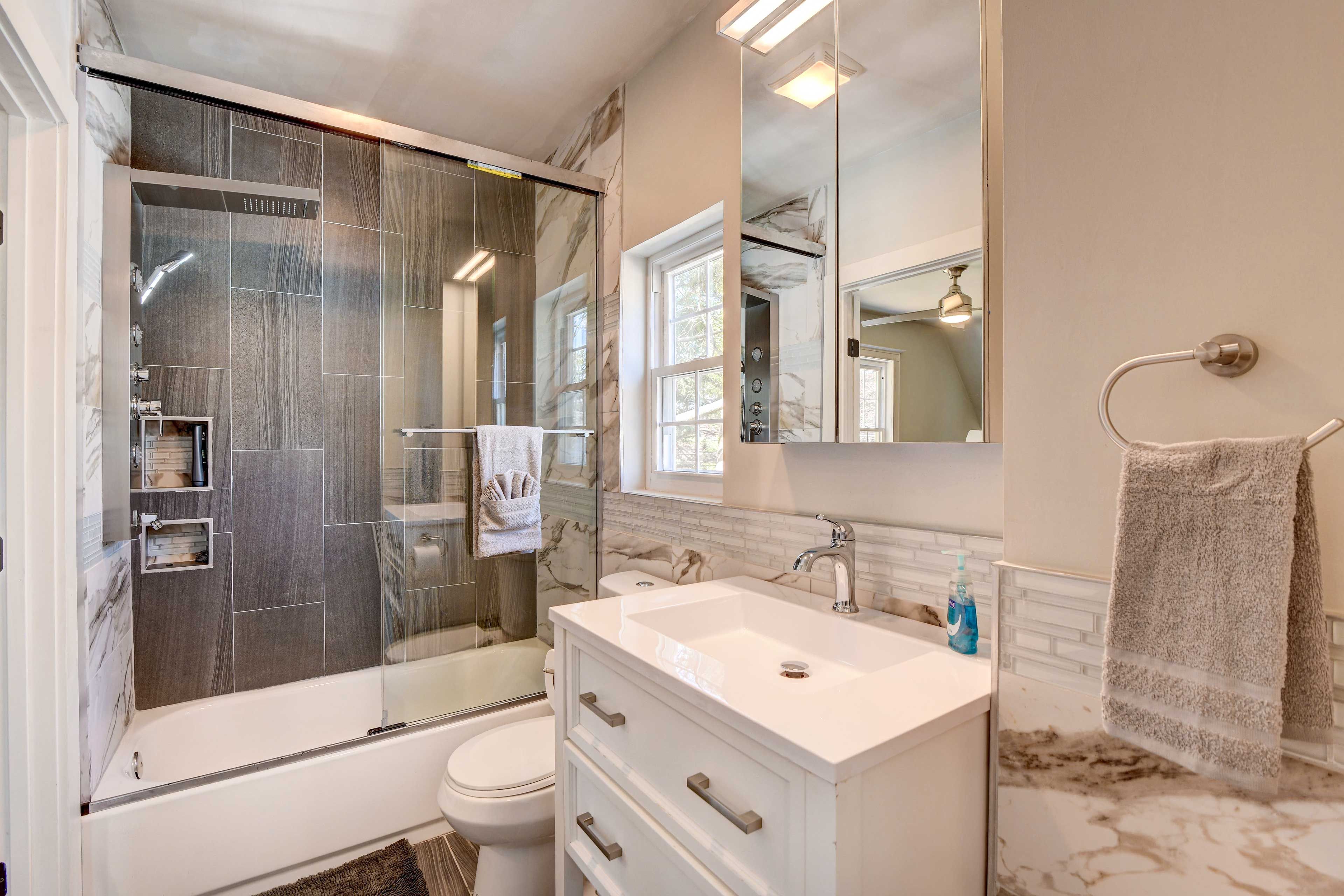 Full Bathroom