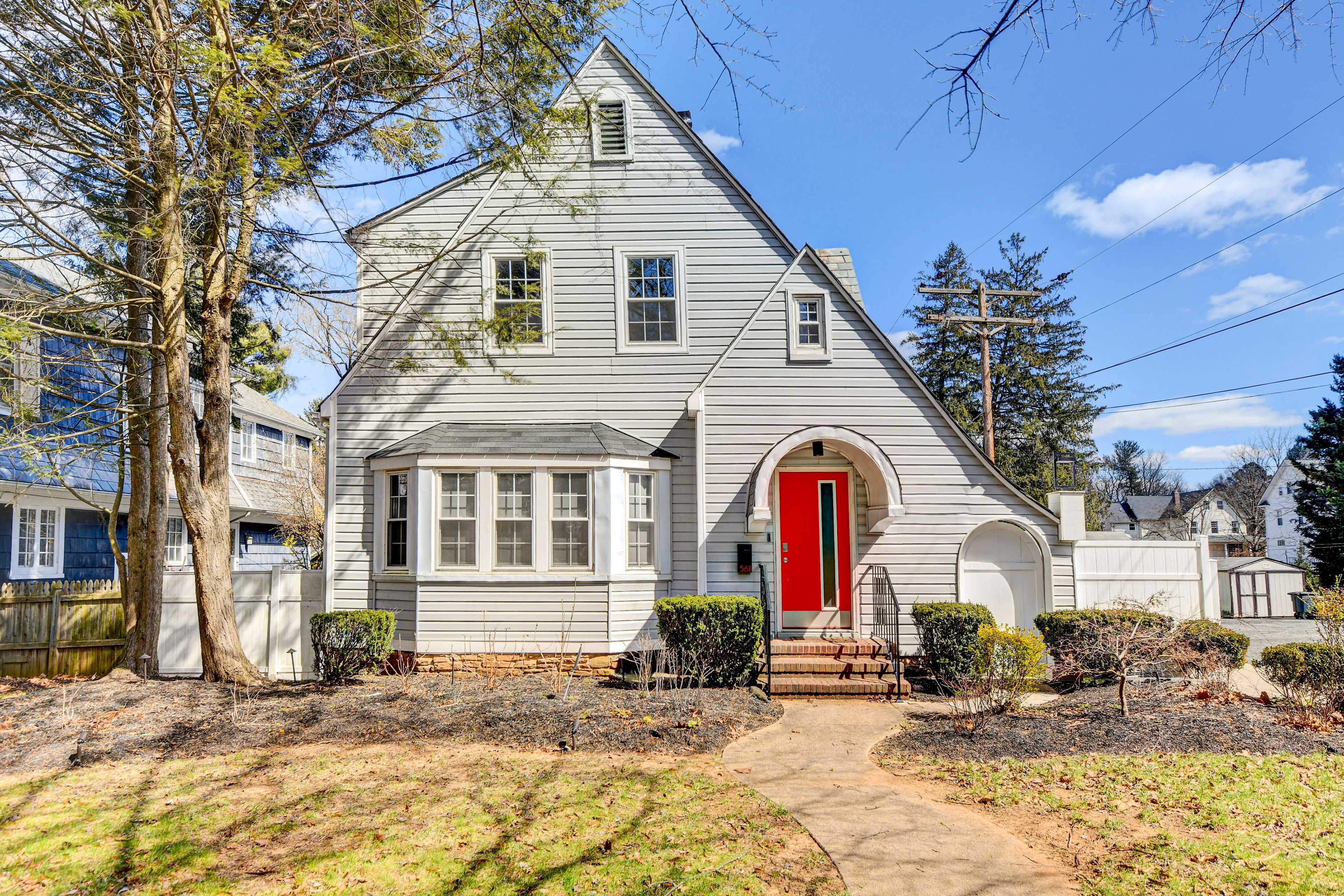 Baltimore Vacation Rental | 3BR | 3.5BA | 2,000 Sq Ft | Stairs Required