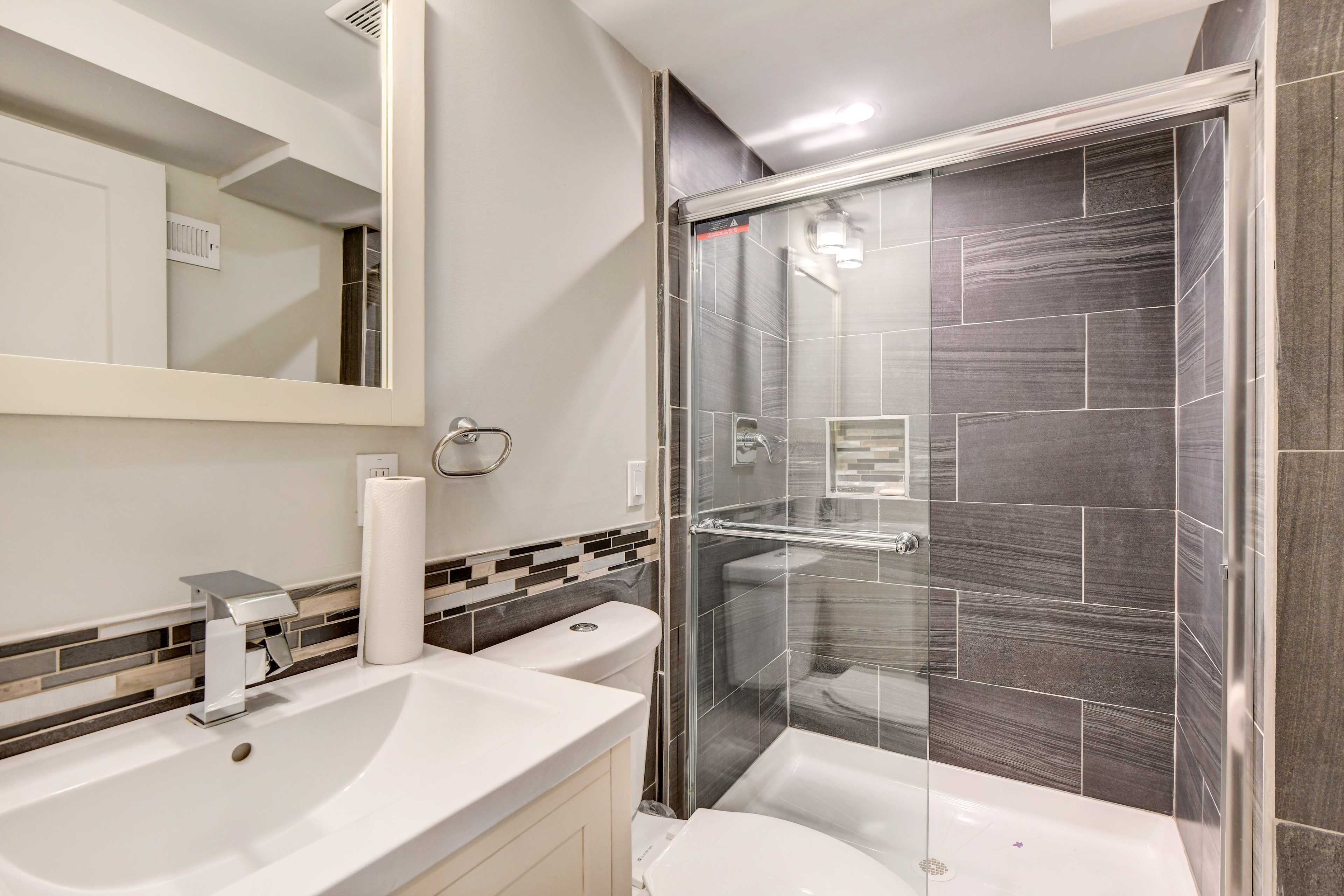 Full Bathroom