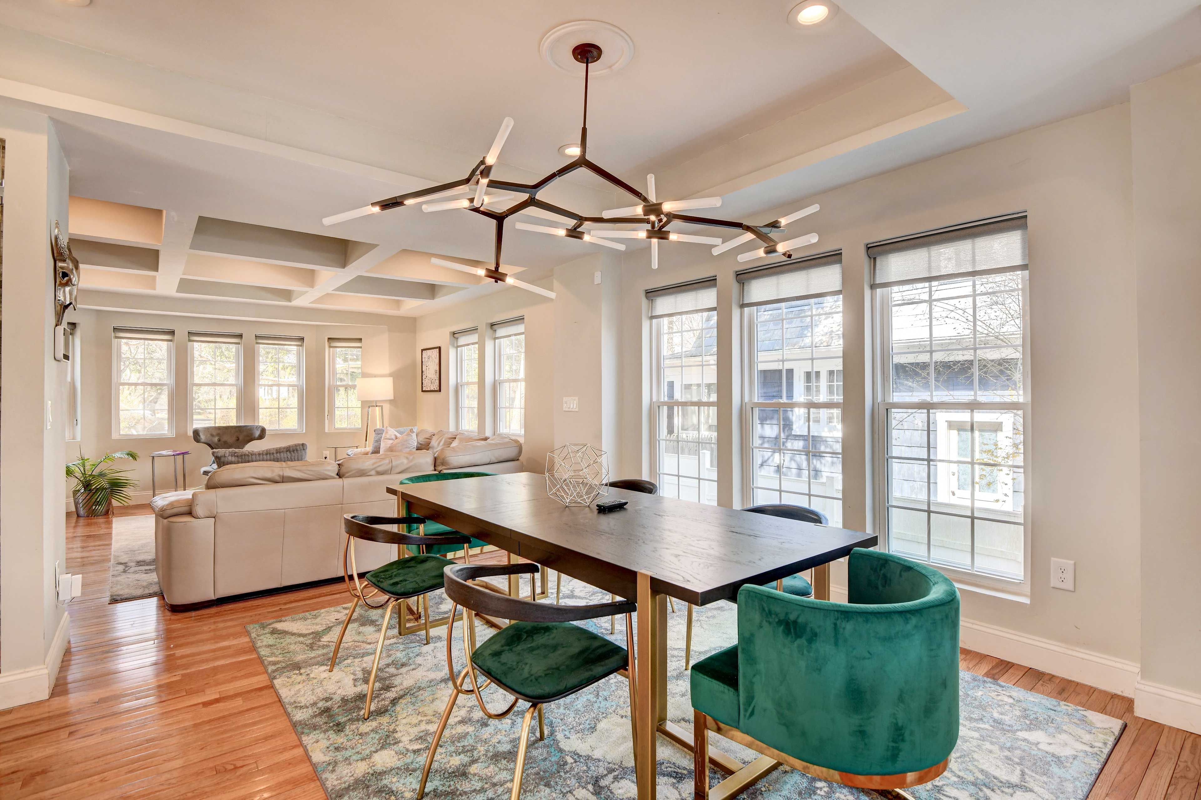 Dining Room | Dishware & Flatware Provided