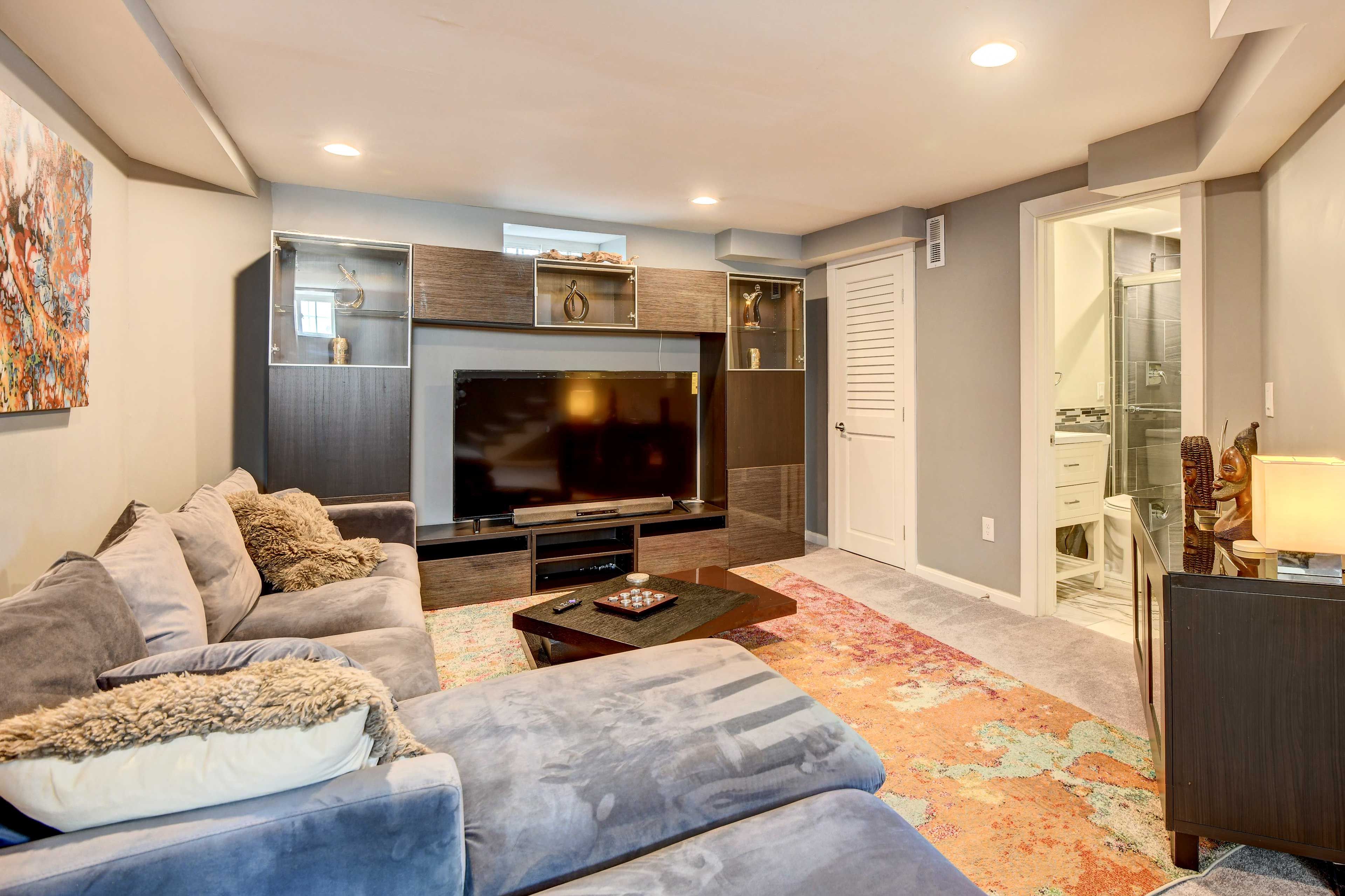 Basement | Smart TV