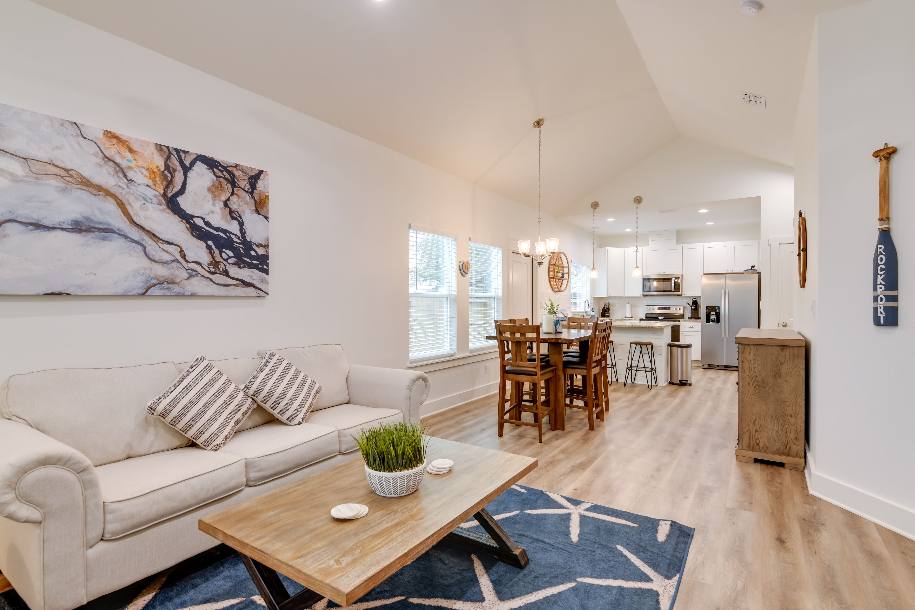 Living Room | Queen Sleeper Sofa | Free WiFi | Central A/C & Heat