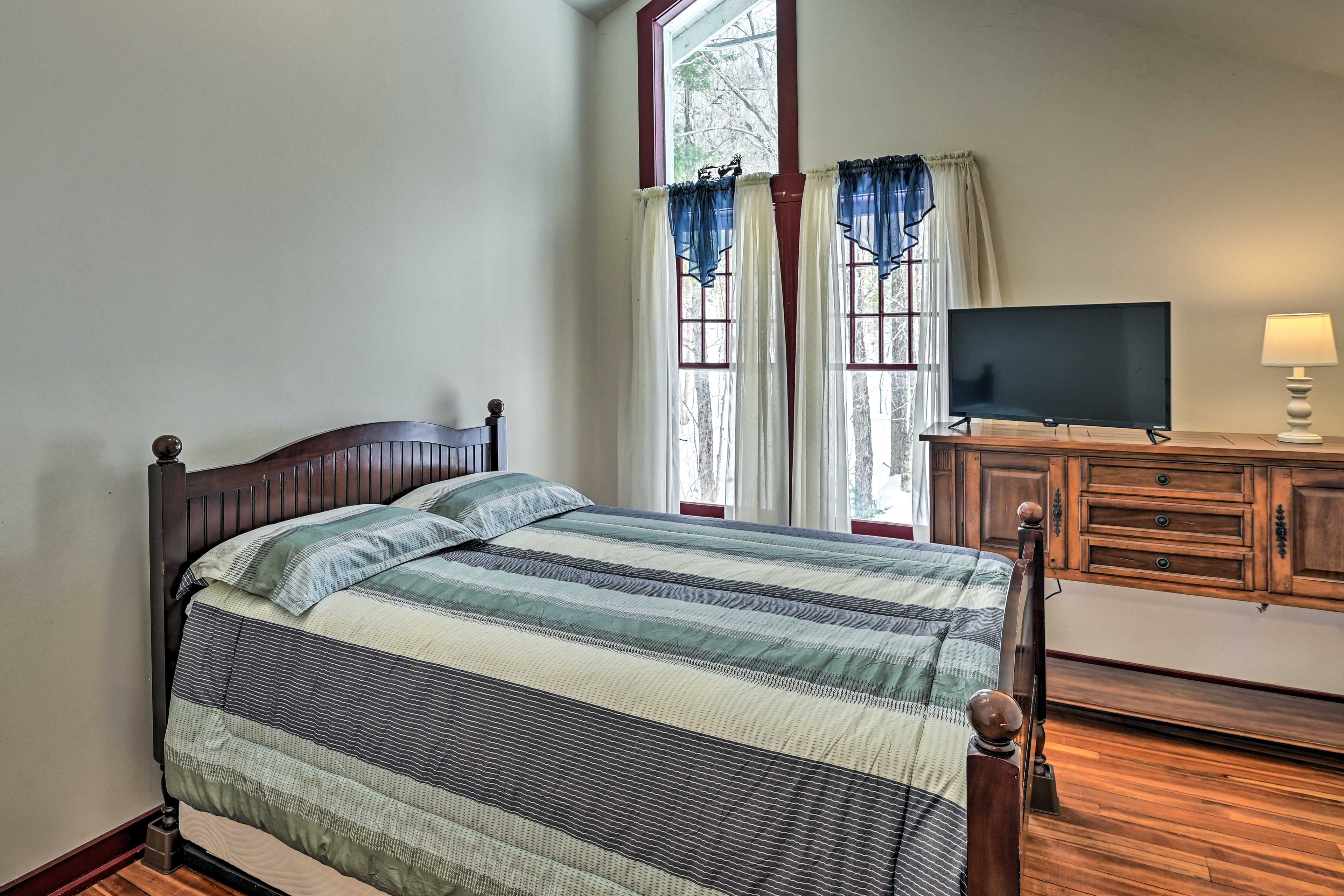 Bedroom 5 | Full Bed w/ Full Trundle