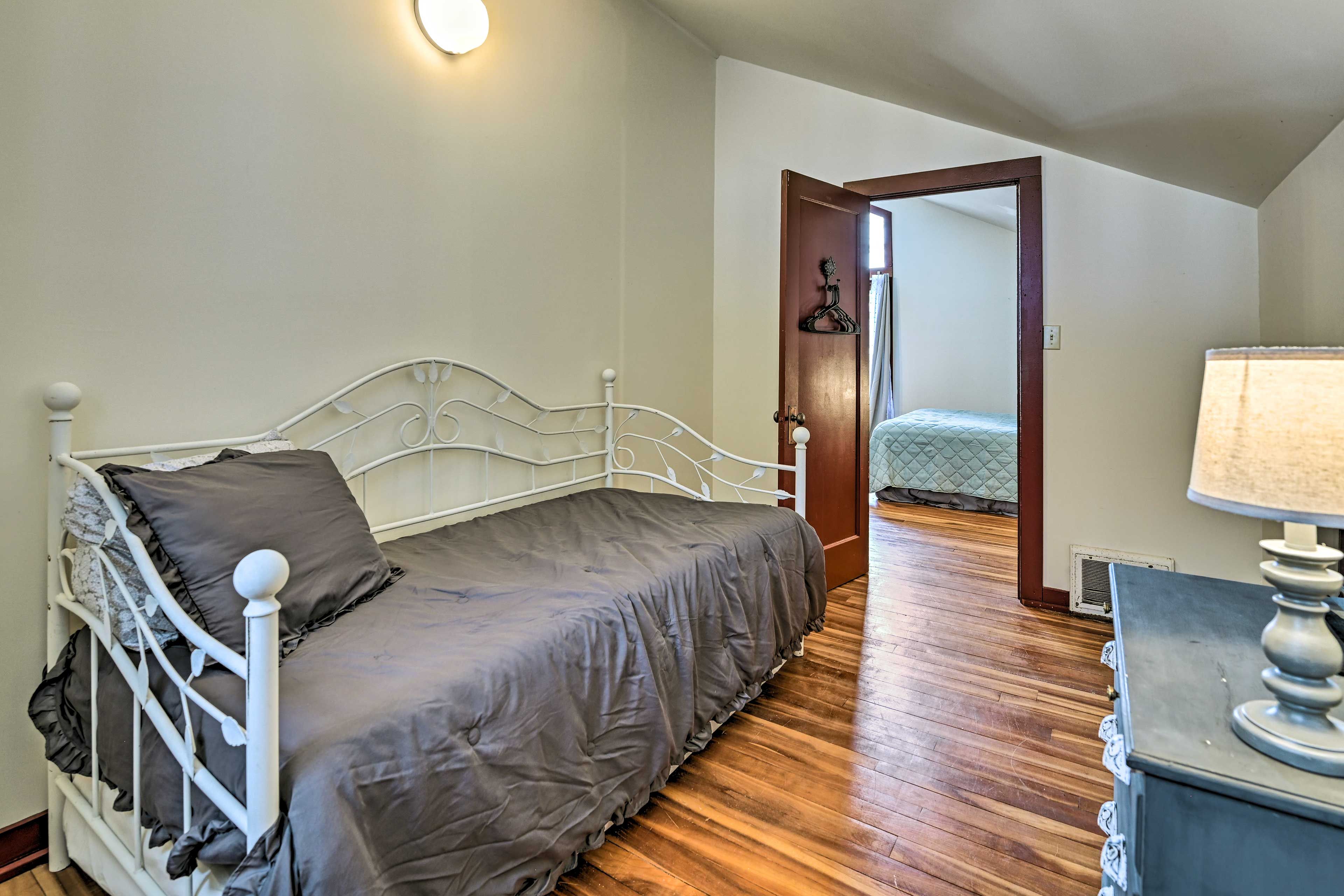 Bedroom 2 (Accessed via Bedroom 1) | Twin Daybed w/ Twin Trundle