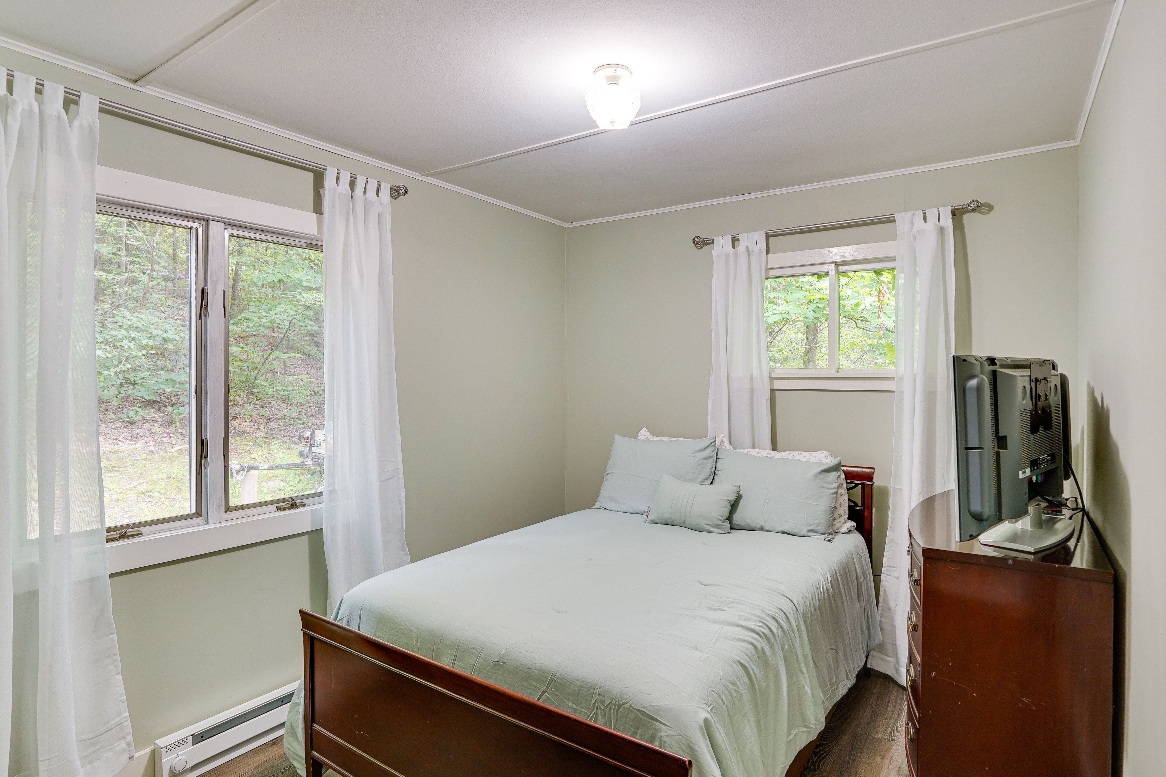 Bedroom 2 | Full Bed
