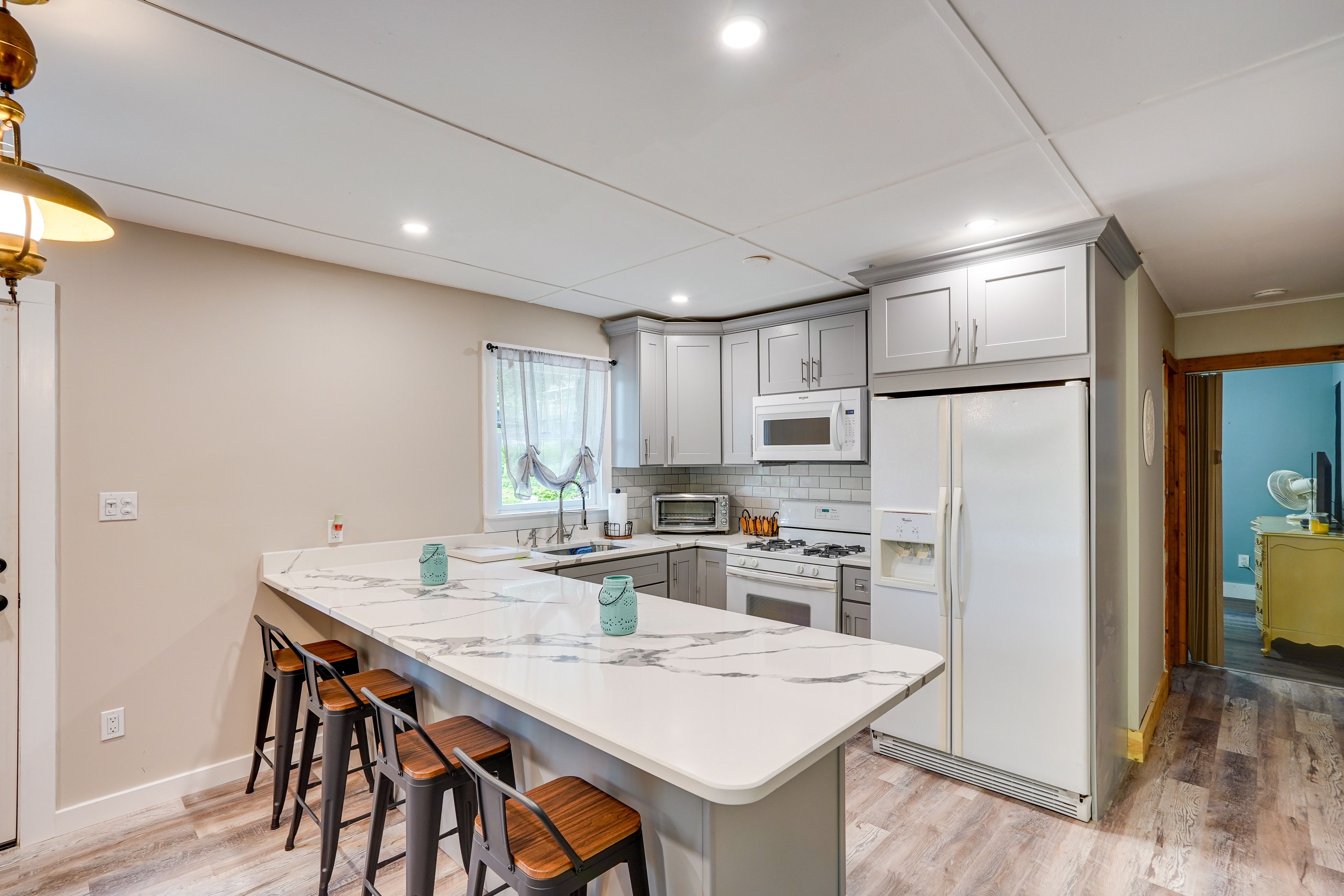 Kitchen | Cooking Basics | Coffee Maker | Paper Towels/Trash Bags | Toaster Oven