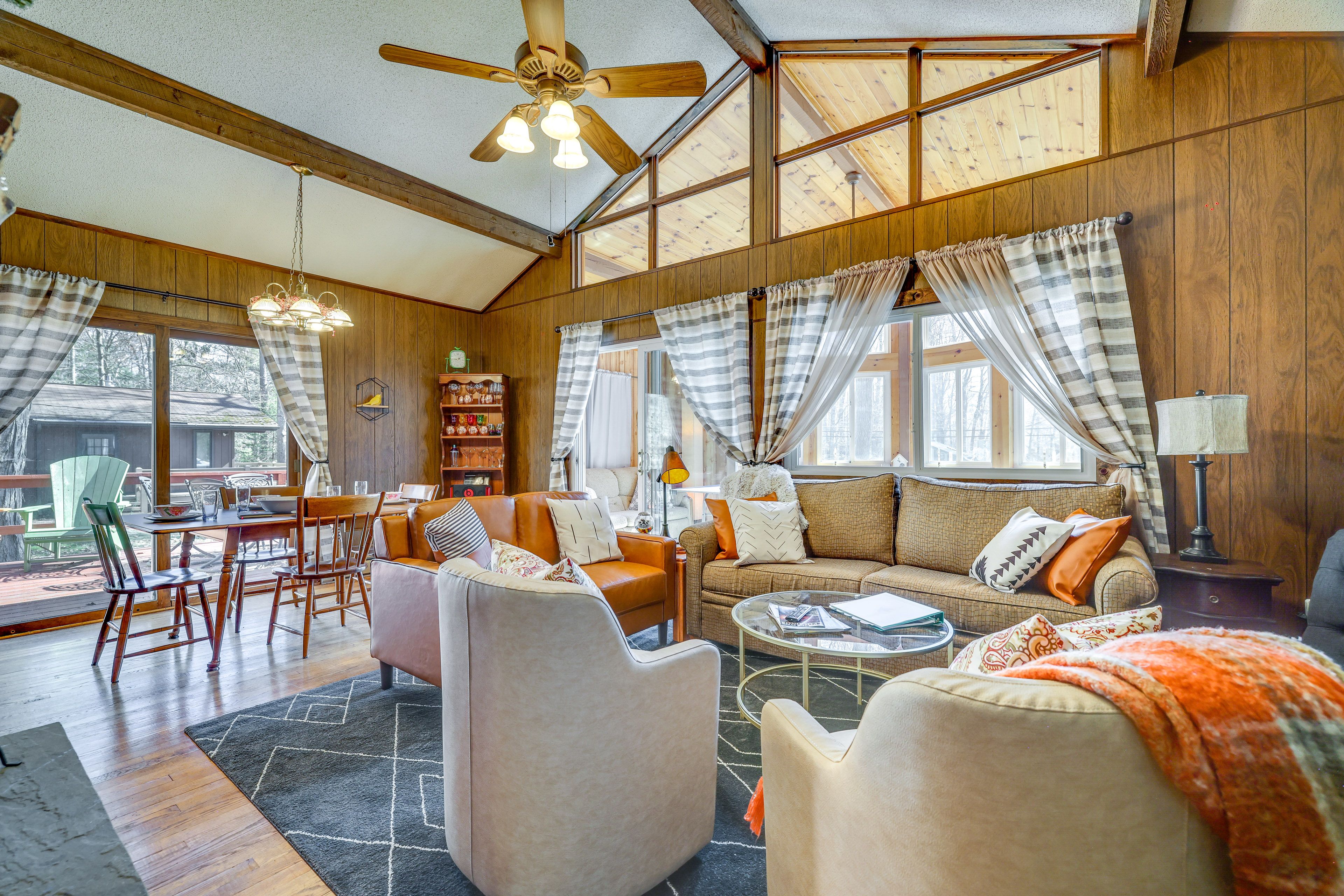 Pocono Lake Vacation Rental | 2BR | 1BA | 1,100 Sq Ft | Stairs Required to Enter