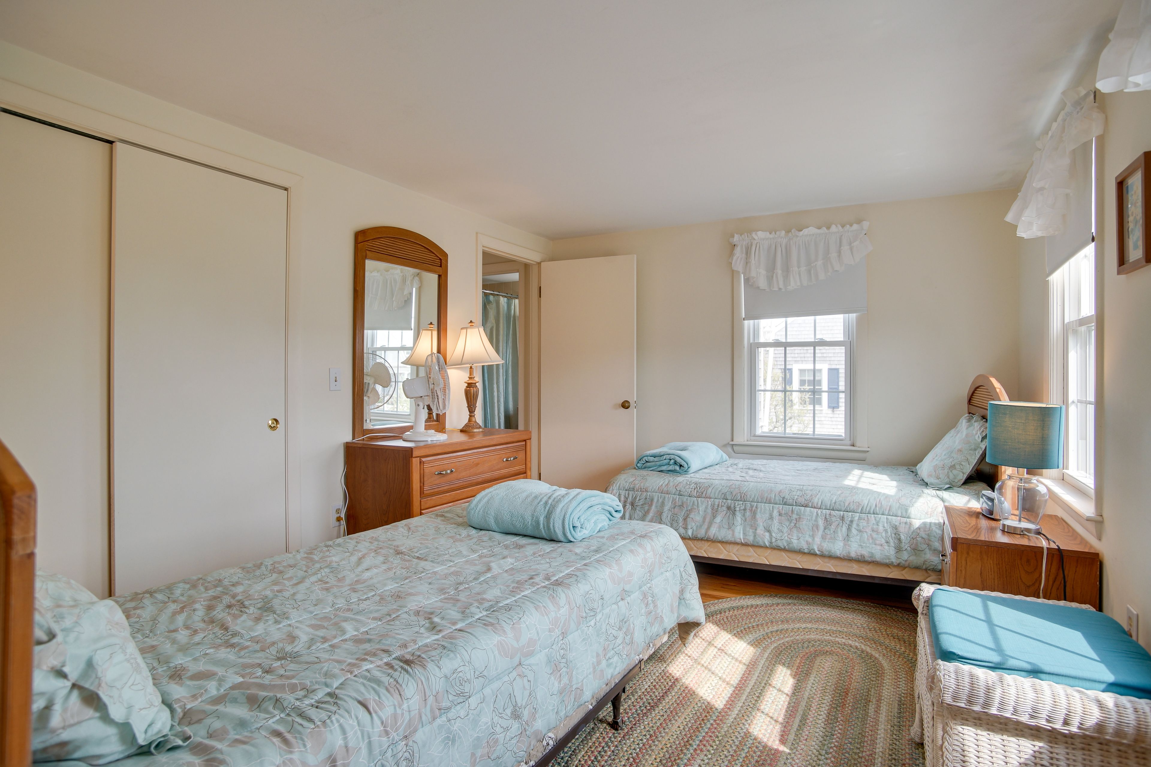 Bedroom 3 | 2 Twin Beds | 1st Floor