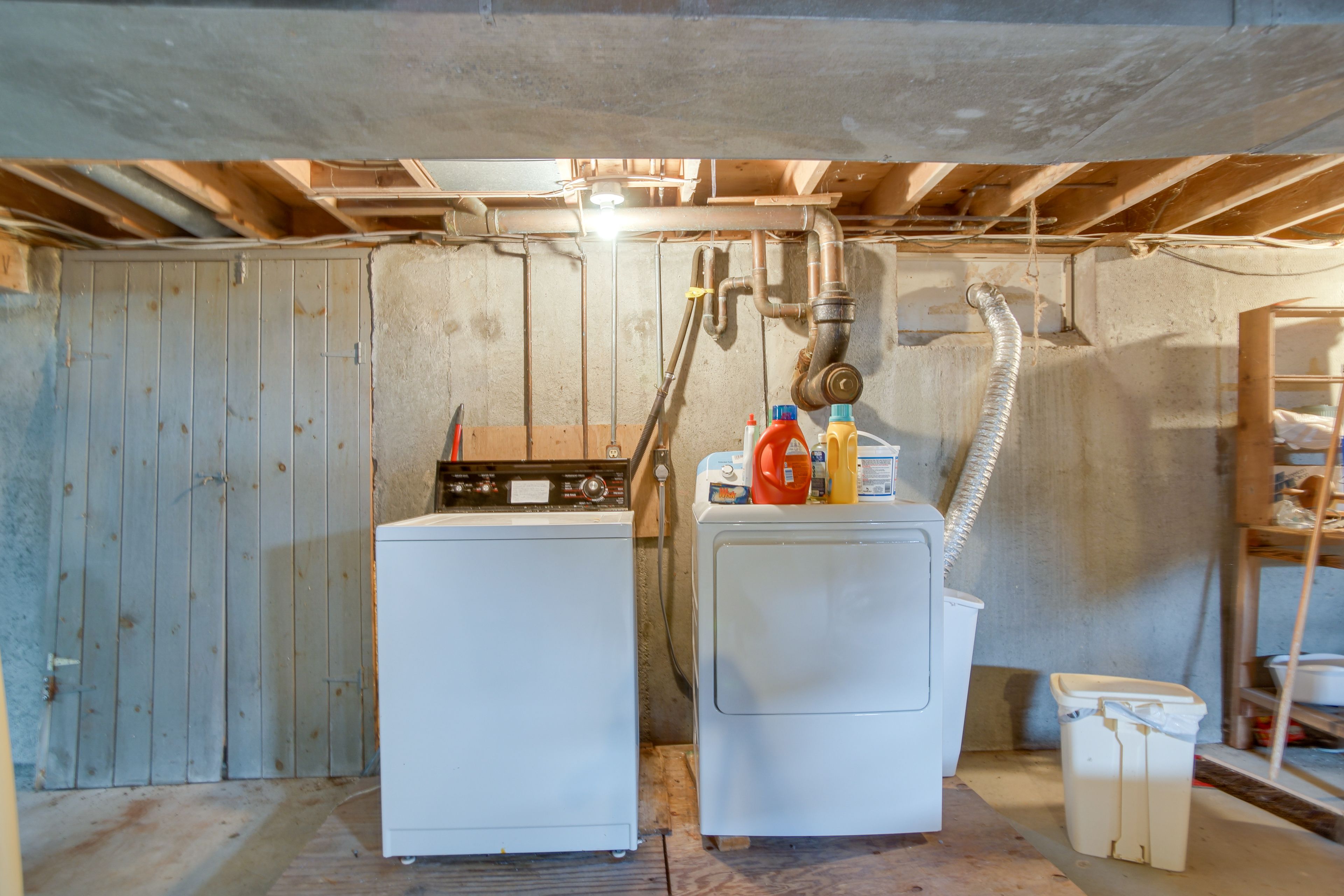 Laundry Area | Washer/Dryer | Laundry Detergent