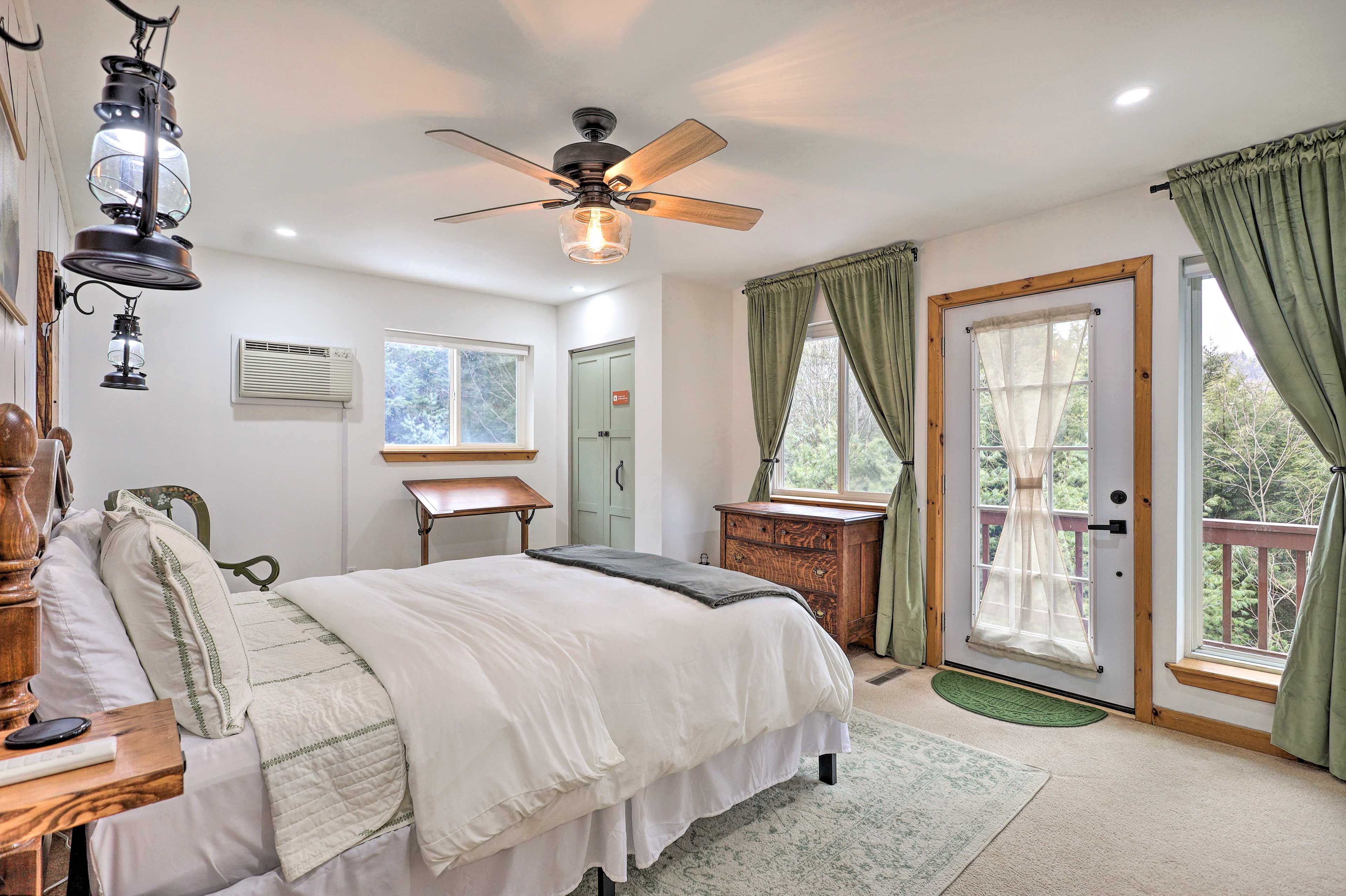 Bedroom 1 | Queen Bed | Access to Private Balcony