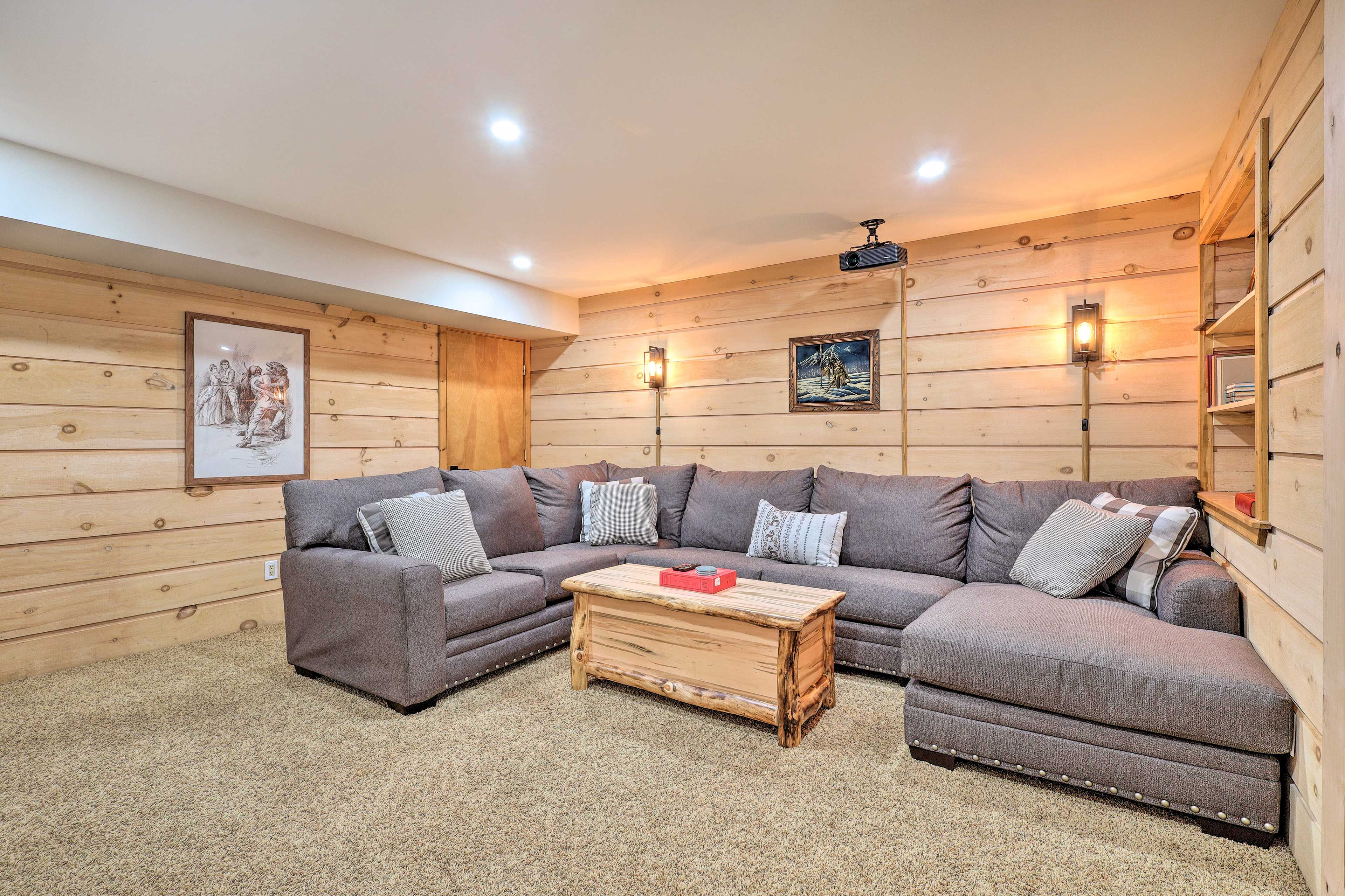 Lower Living Room | Queen Sleeper Sofa