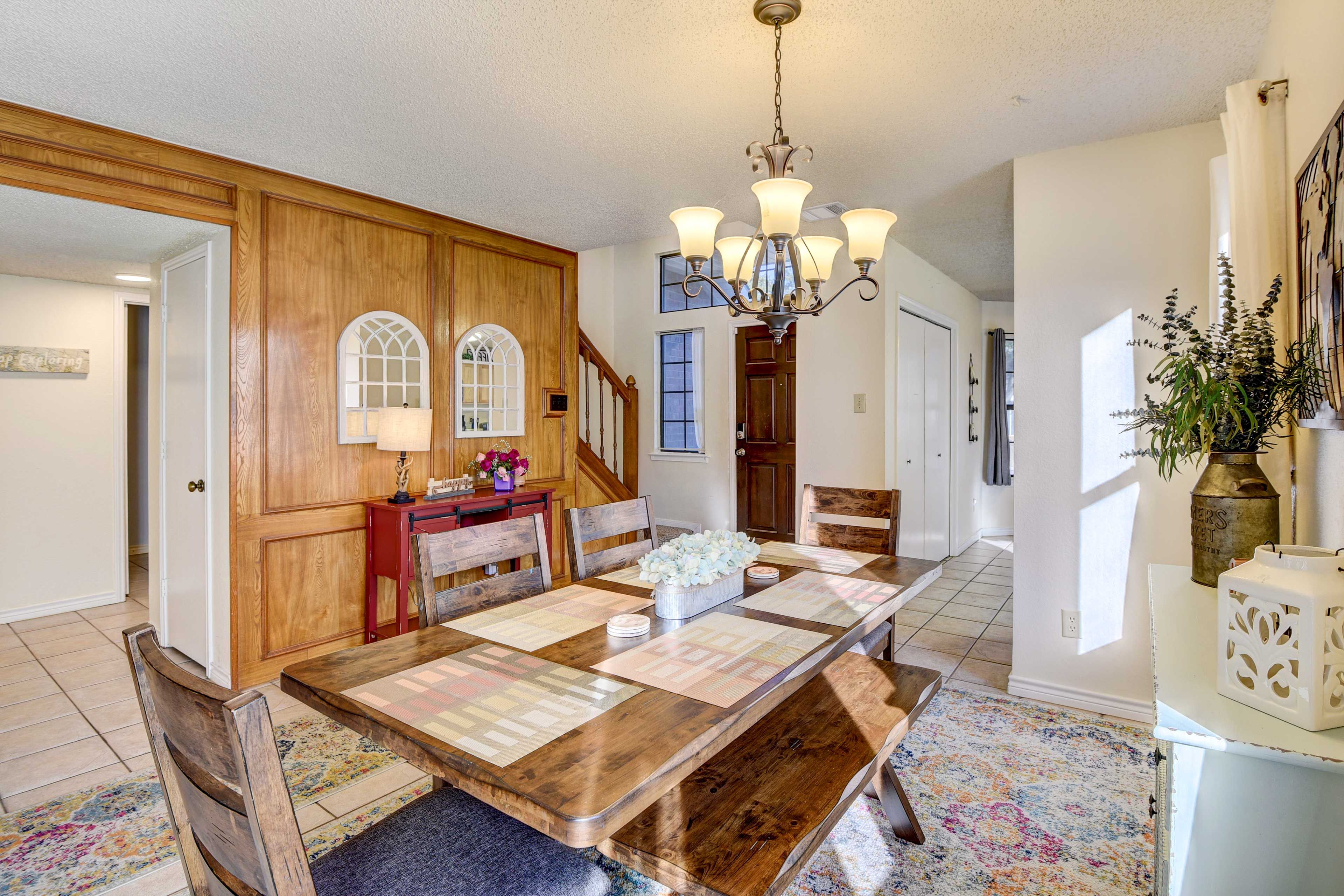 Formal Dining Area | Dishware/Flatware
