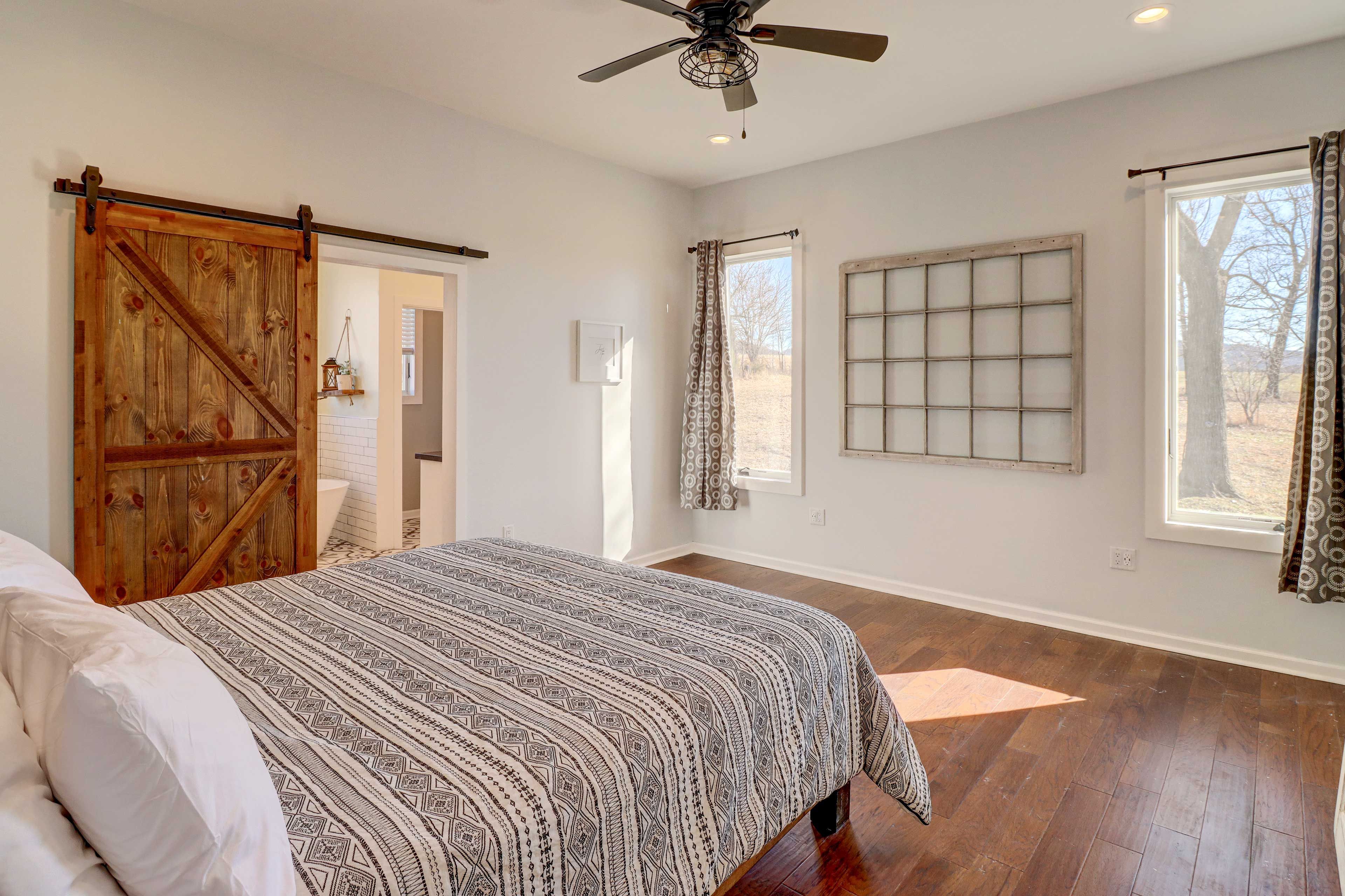 Bedroom 1 | King Bed | Linens Provided