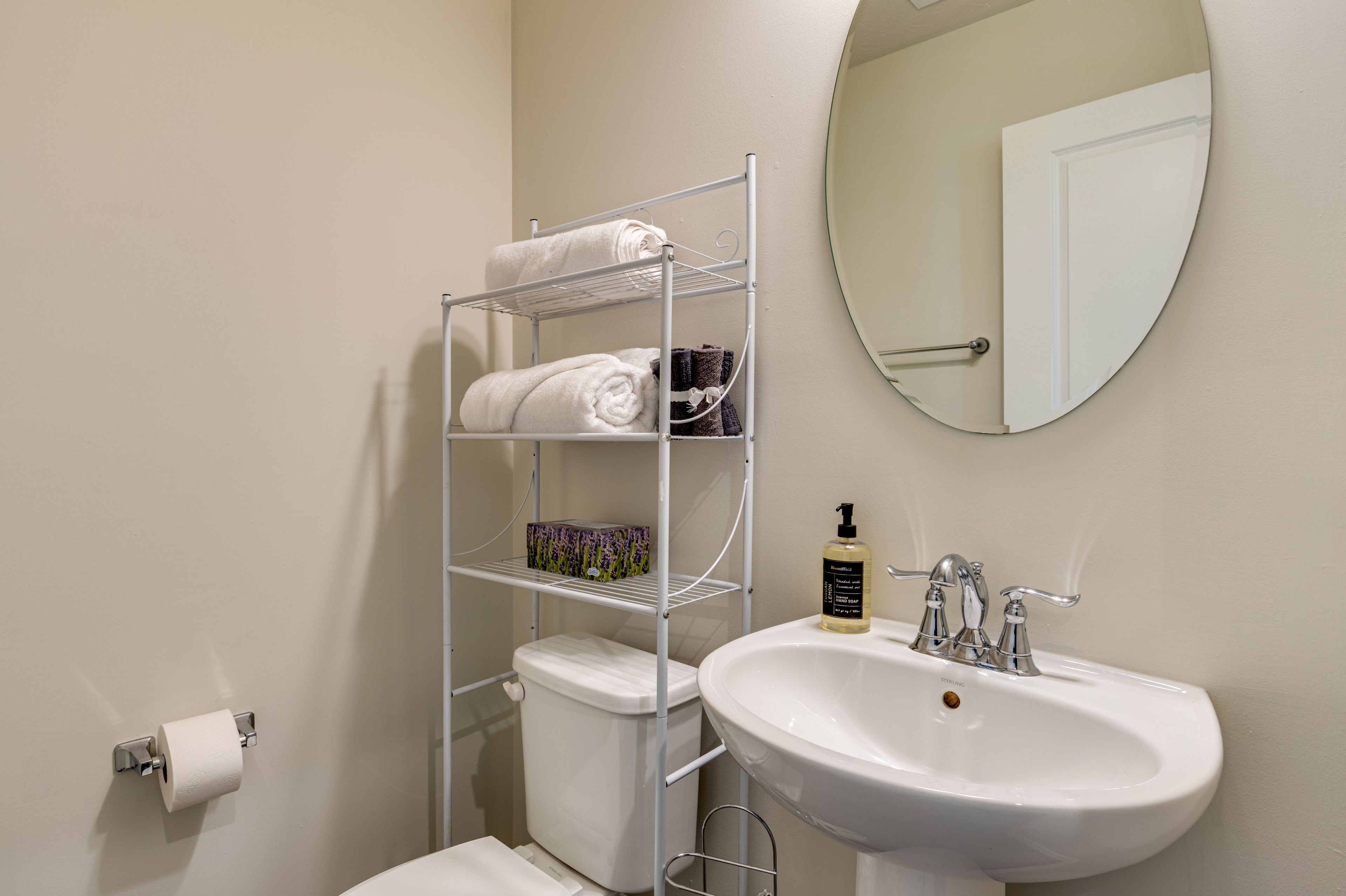 Half Bathroom | 1st Floor