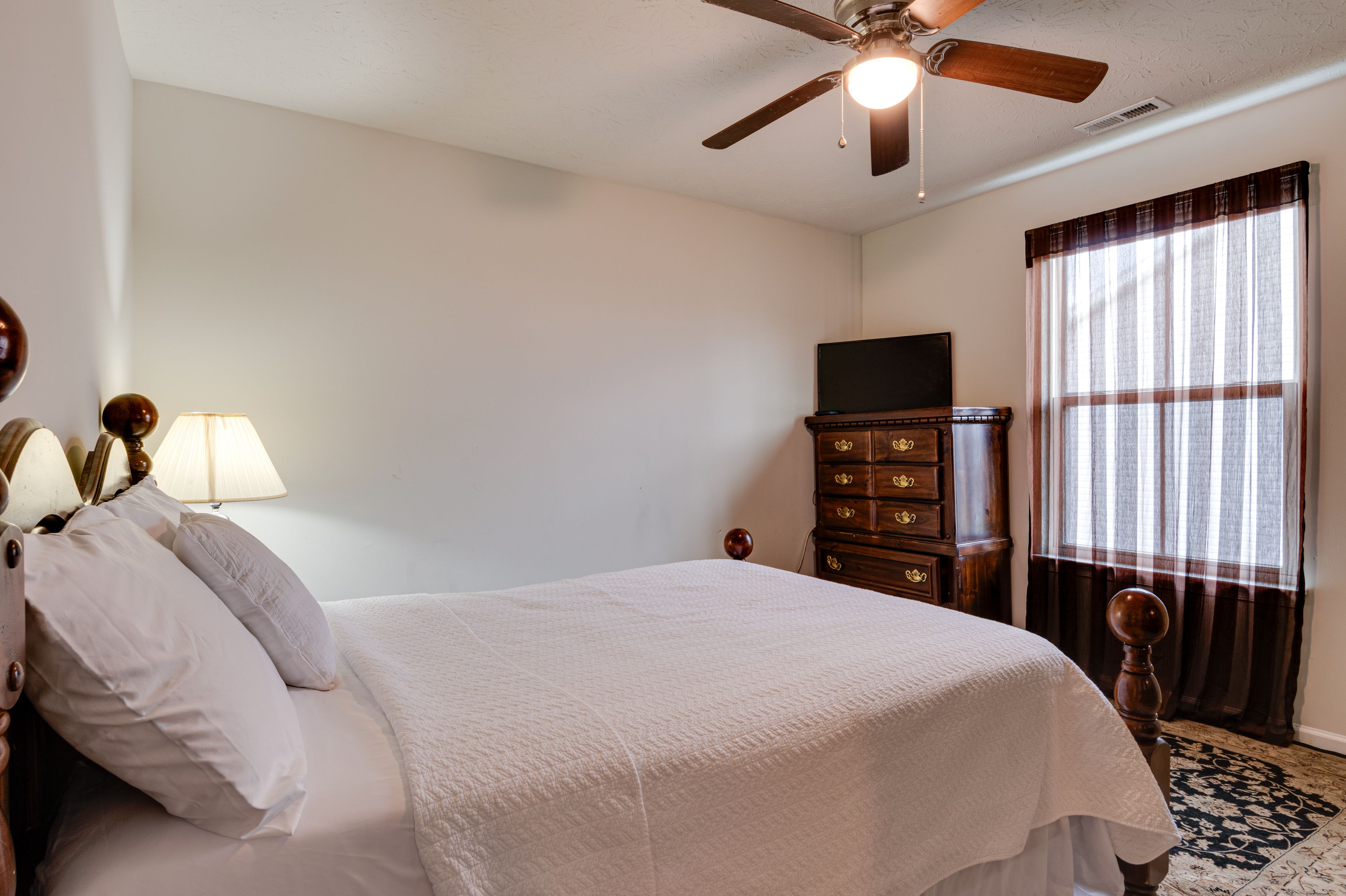 Bedroom 4 | 2nd Floor | Full Bed | Smart TV