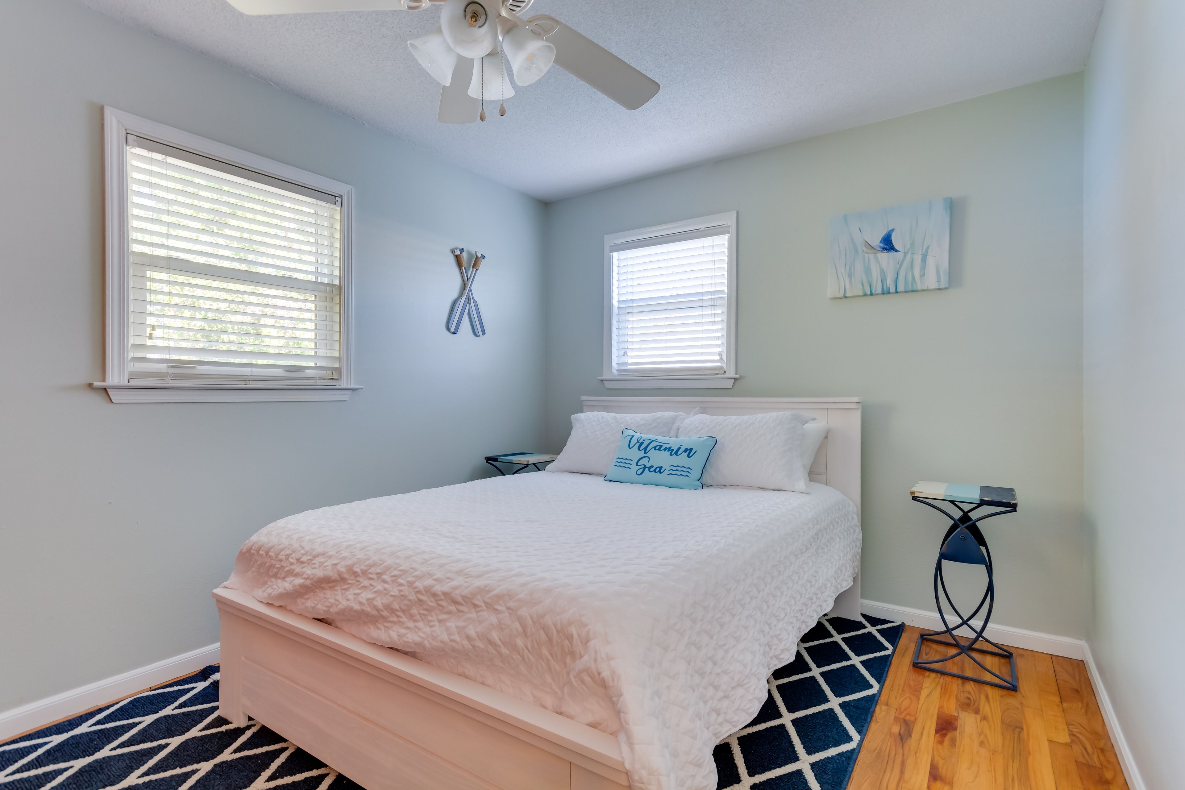 Bedroom 2 | Queen Bed