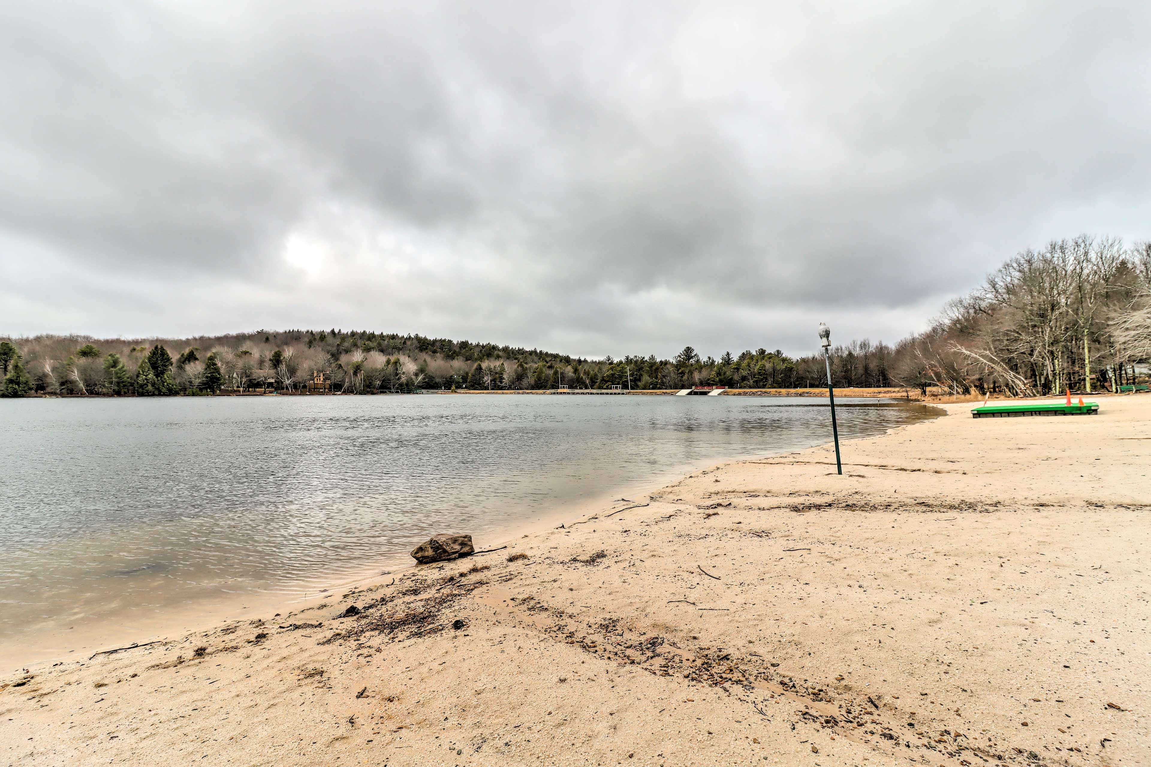 Community Lake | Beach