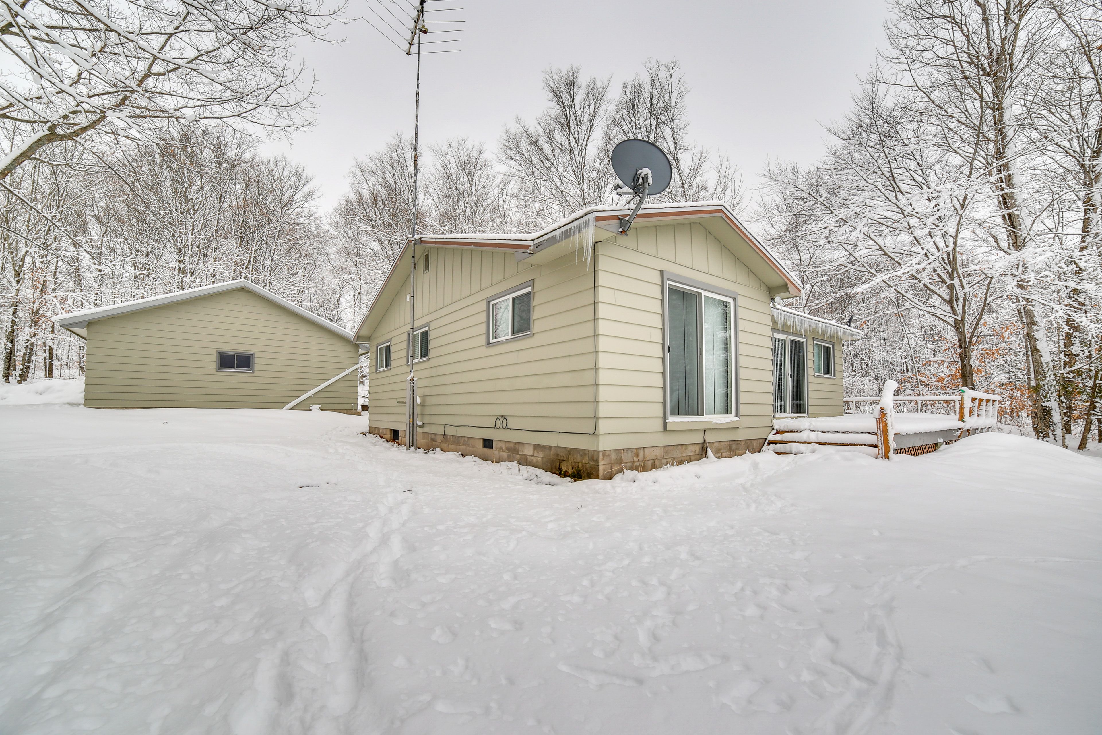 Private Deck | Grills | Backyard | Fire Pit | Lakefront Views | Dock Access