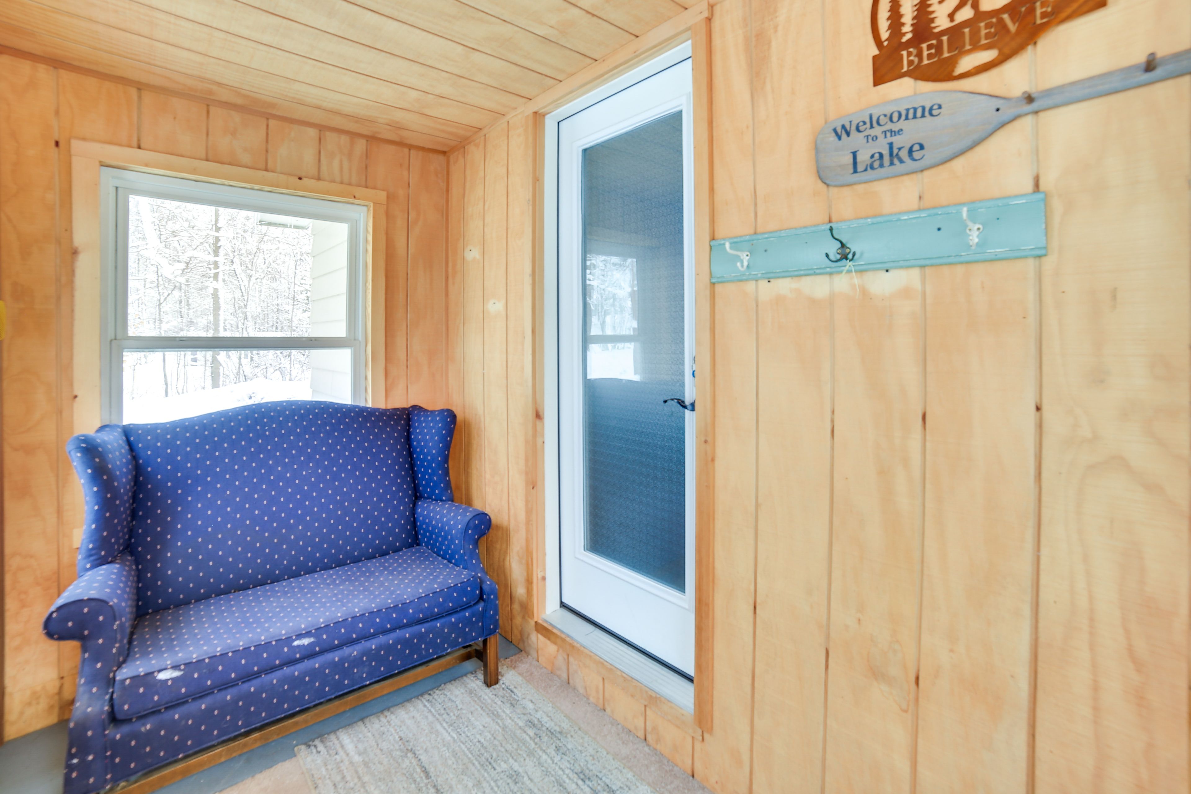 Front Entrance | Enclosed Porch | 1 Step to Enter