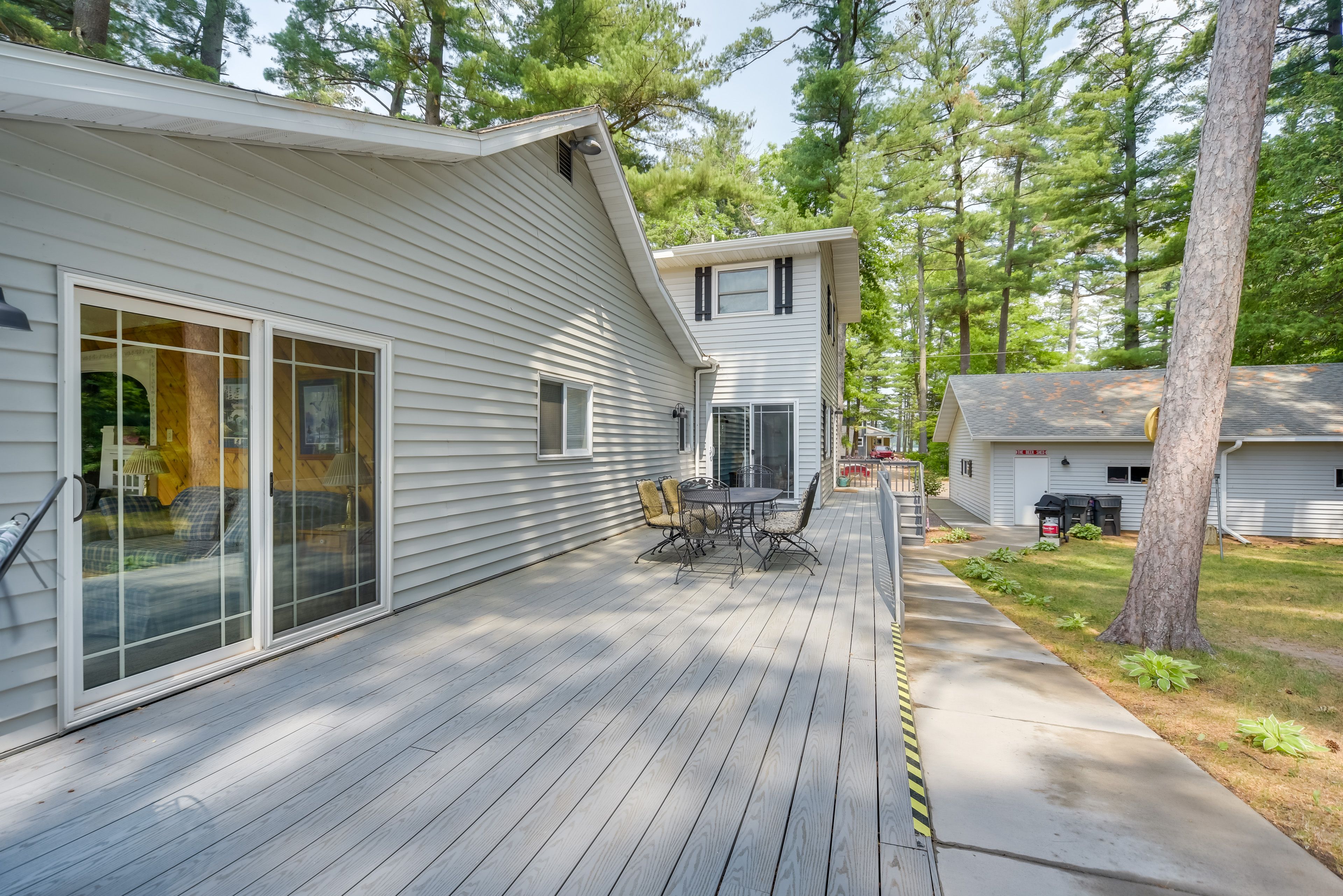 Deck