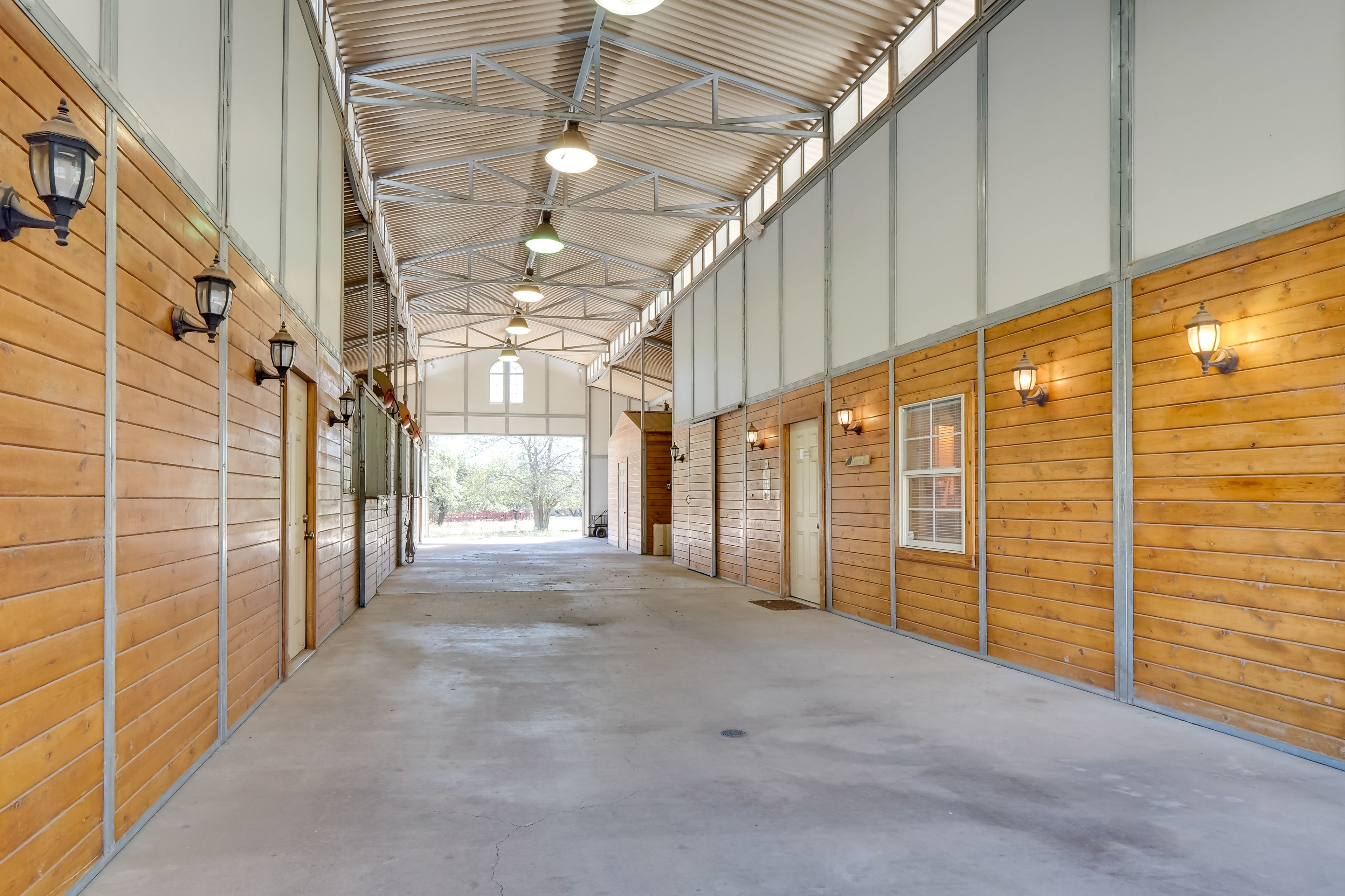 Barn Studio Exterior | Horses On-Site