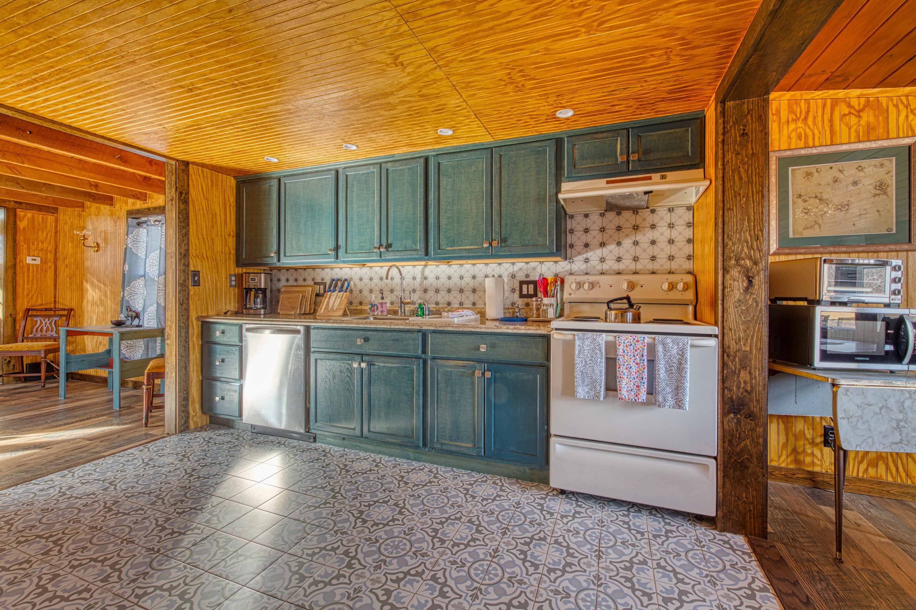 Kitchen | Coffee Maker | Toaster Oven
