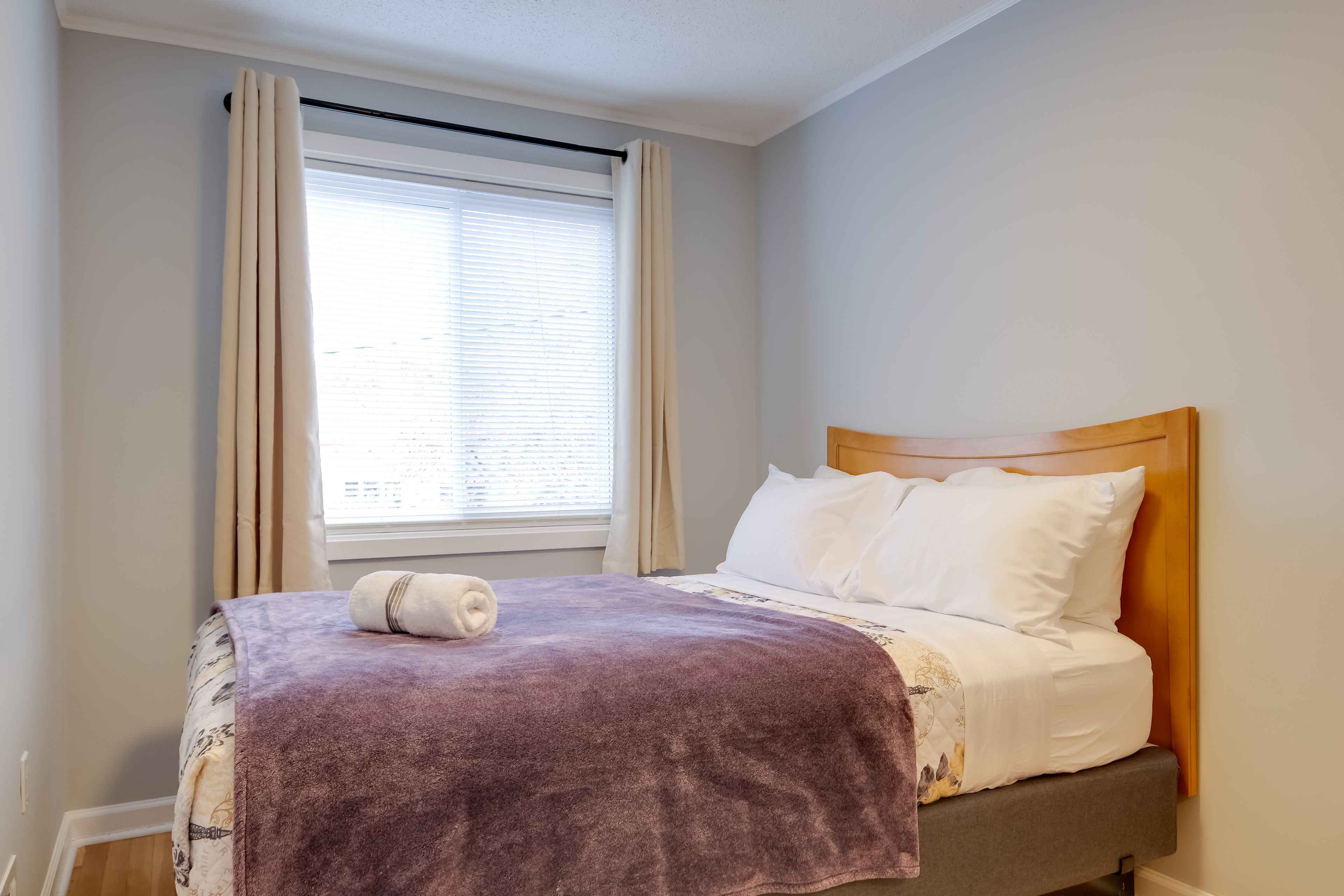 Bedroom 2 | Queen Bed | Upper Level