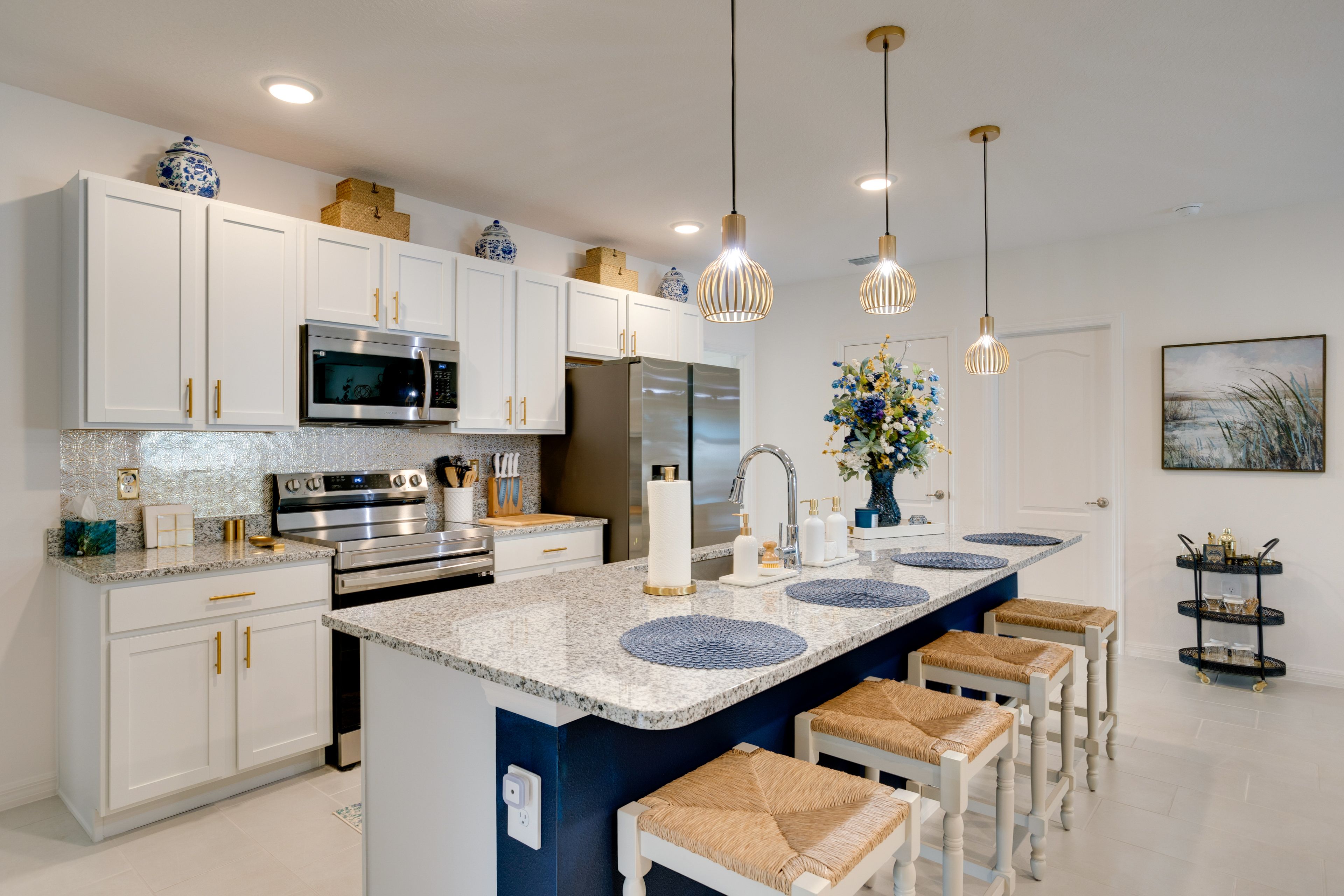 Kitchen | Equipped w/ Cooking Essentials | Coffee Bar