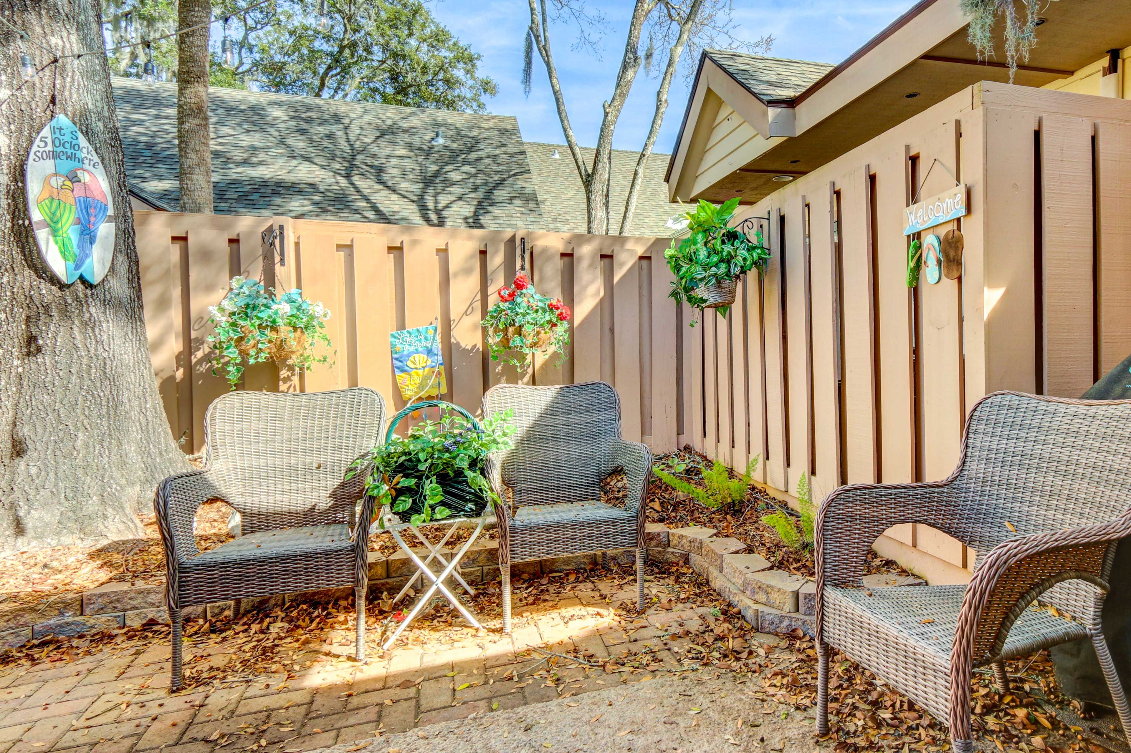 Outdoor Sitting Area
