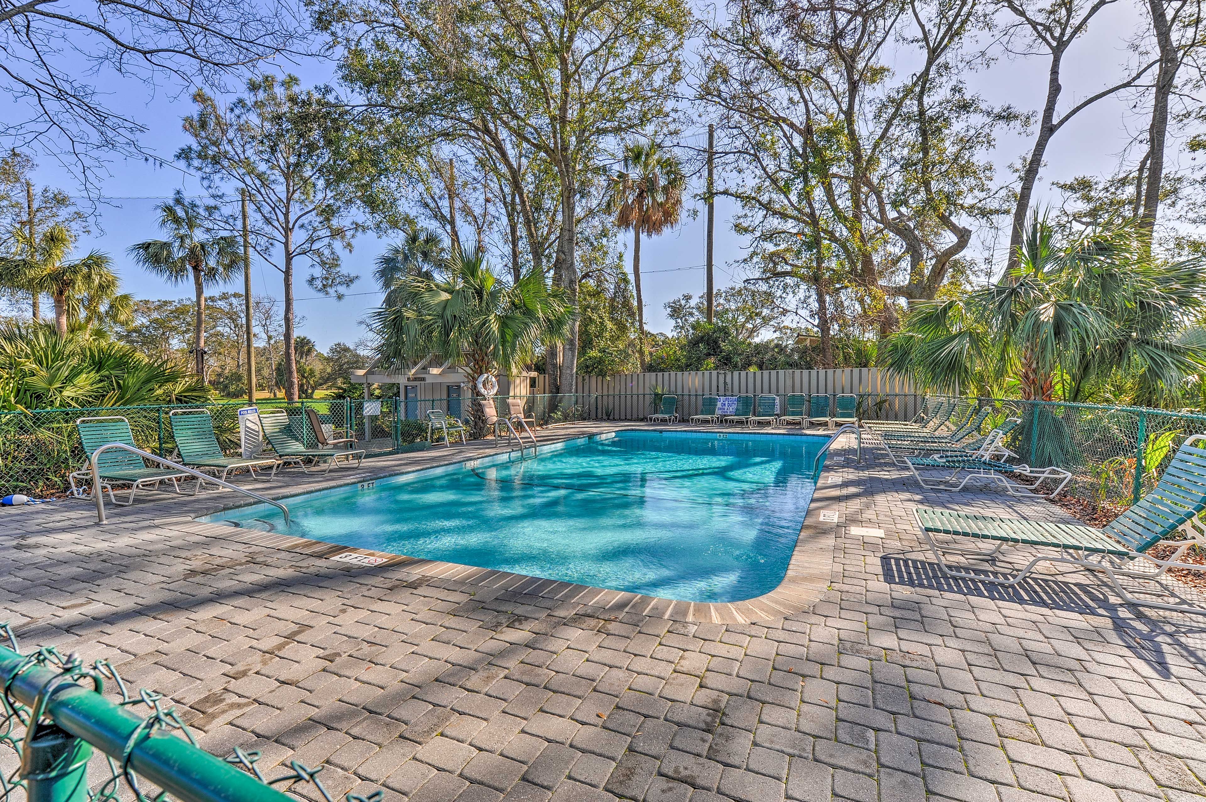 Queens Grant Villas Community Pool