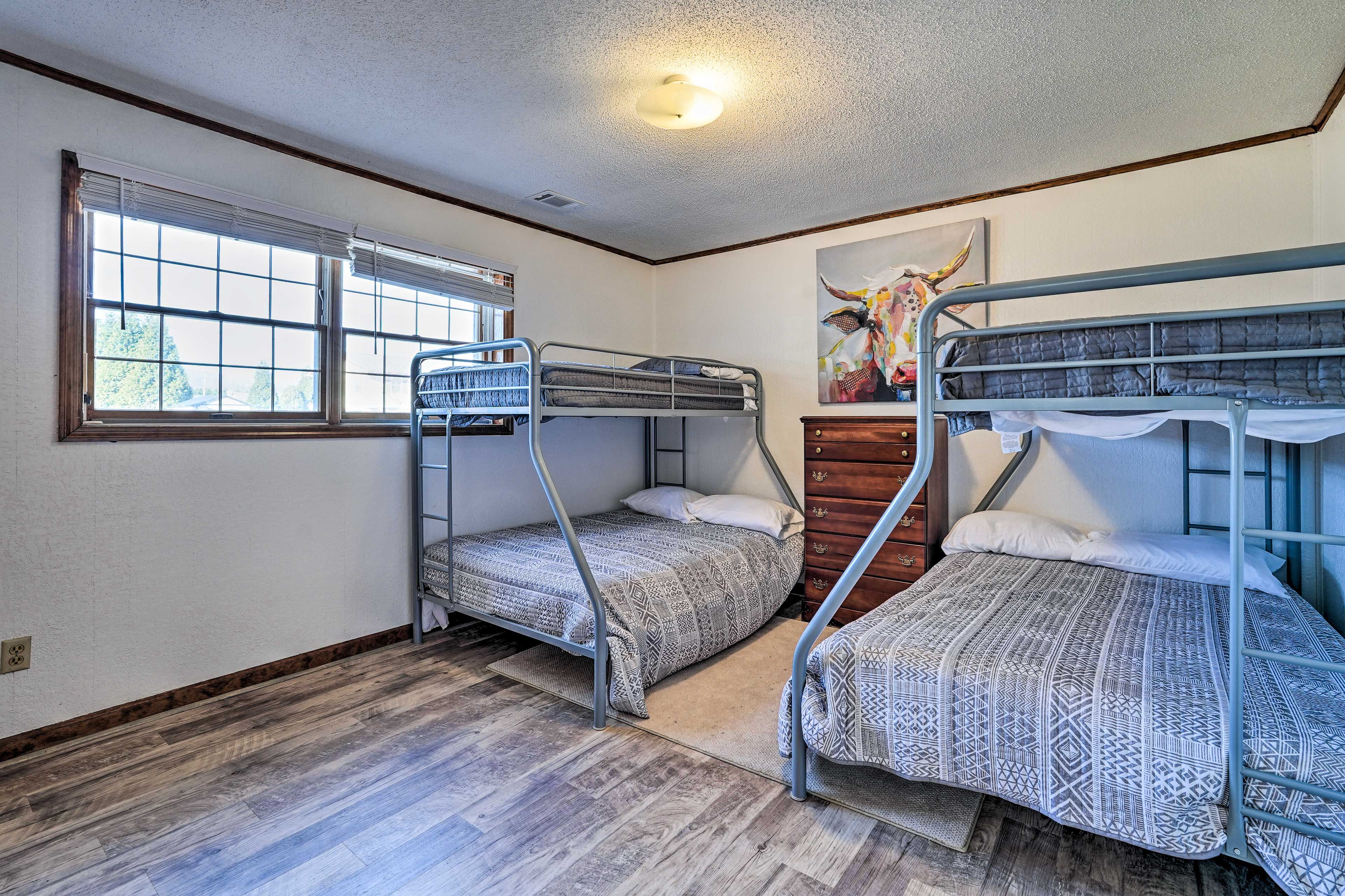 Bedroom 4 | 2 Twin/Full Bunk Beds