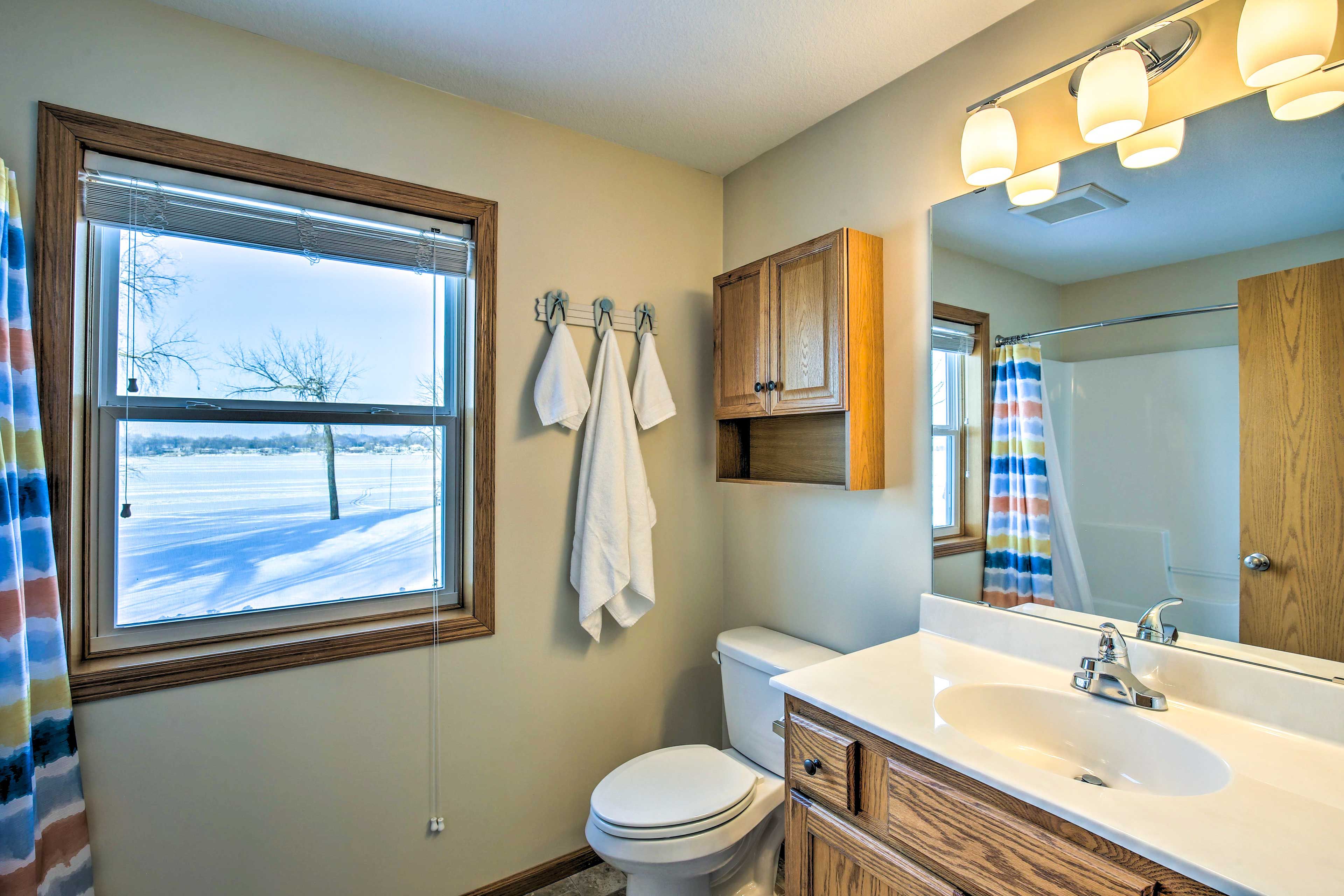Full Bathroom